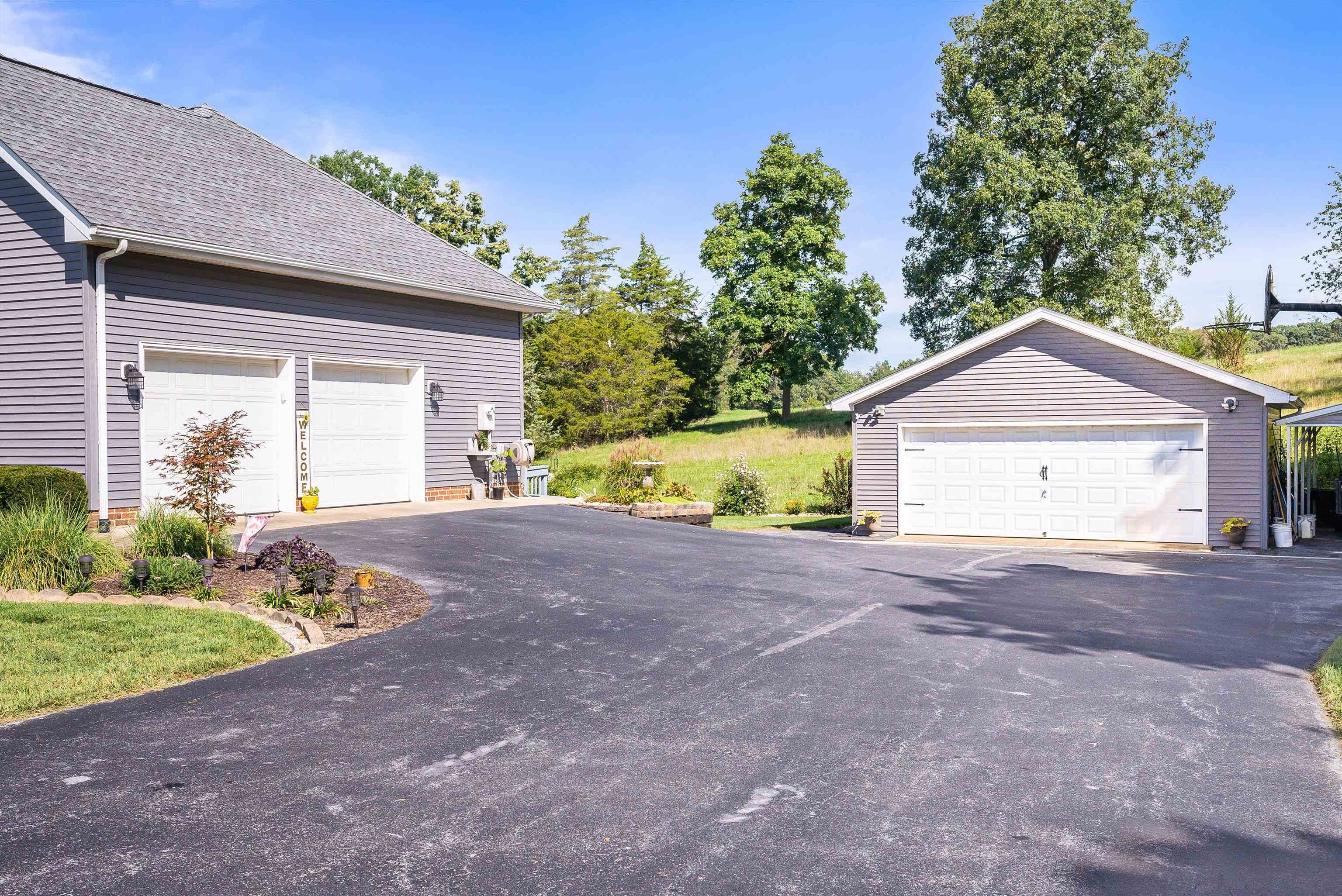 1076 PATTERSON MILL RD