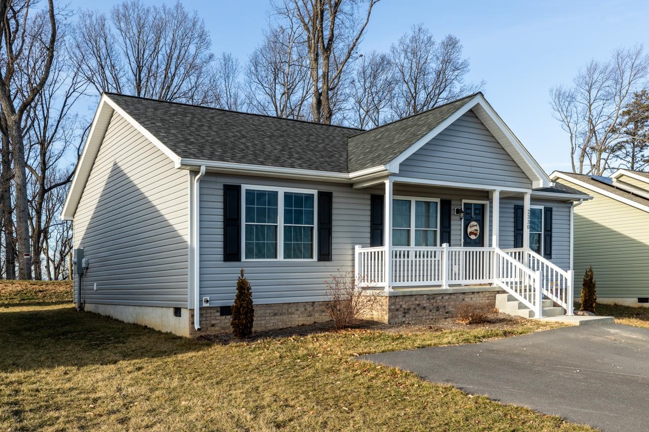 2330 WHITESTONE DR