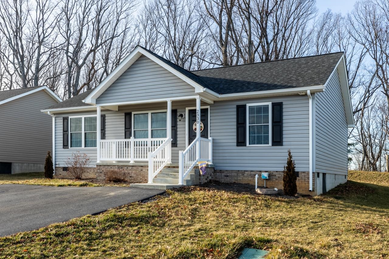 2330 WHITESTONE DR