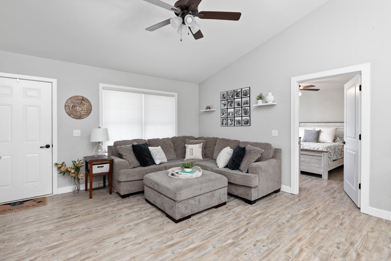 2330 WHITESTONE DR