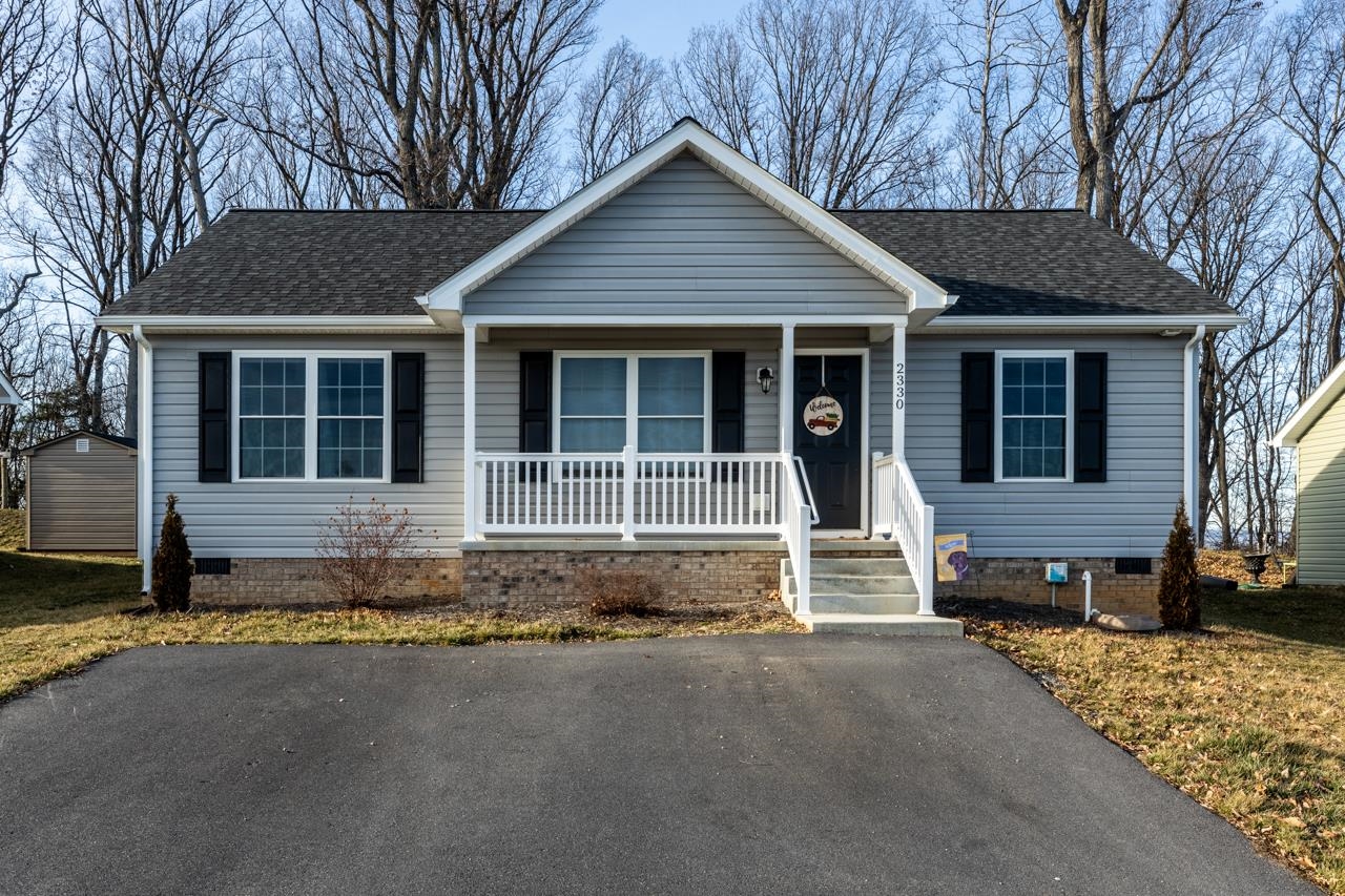 2330 WHITESTONE DR