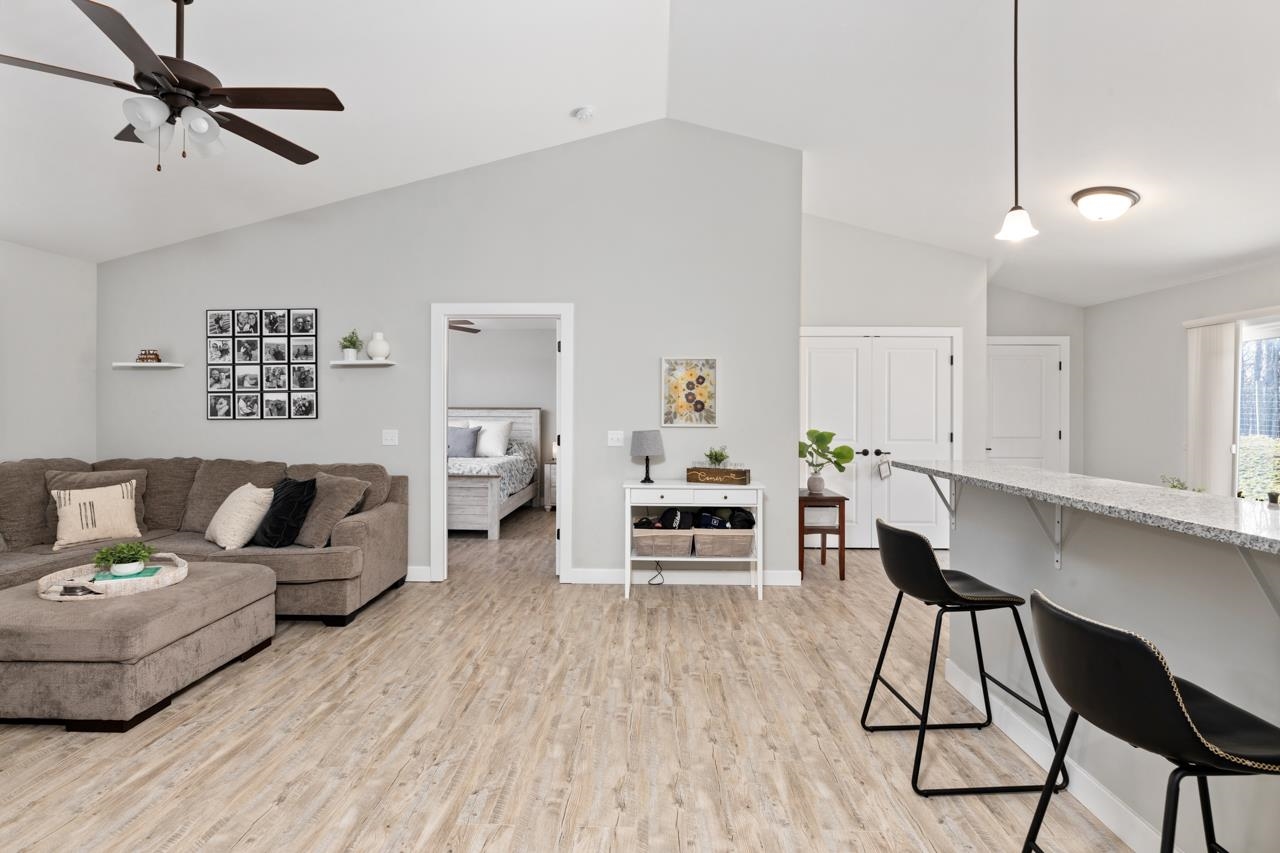 2330 WHITESTONE DR
