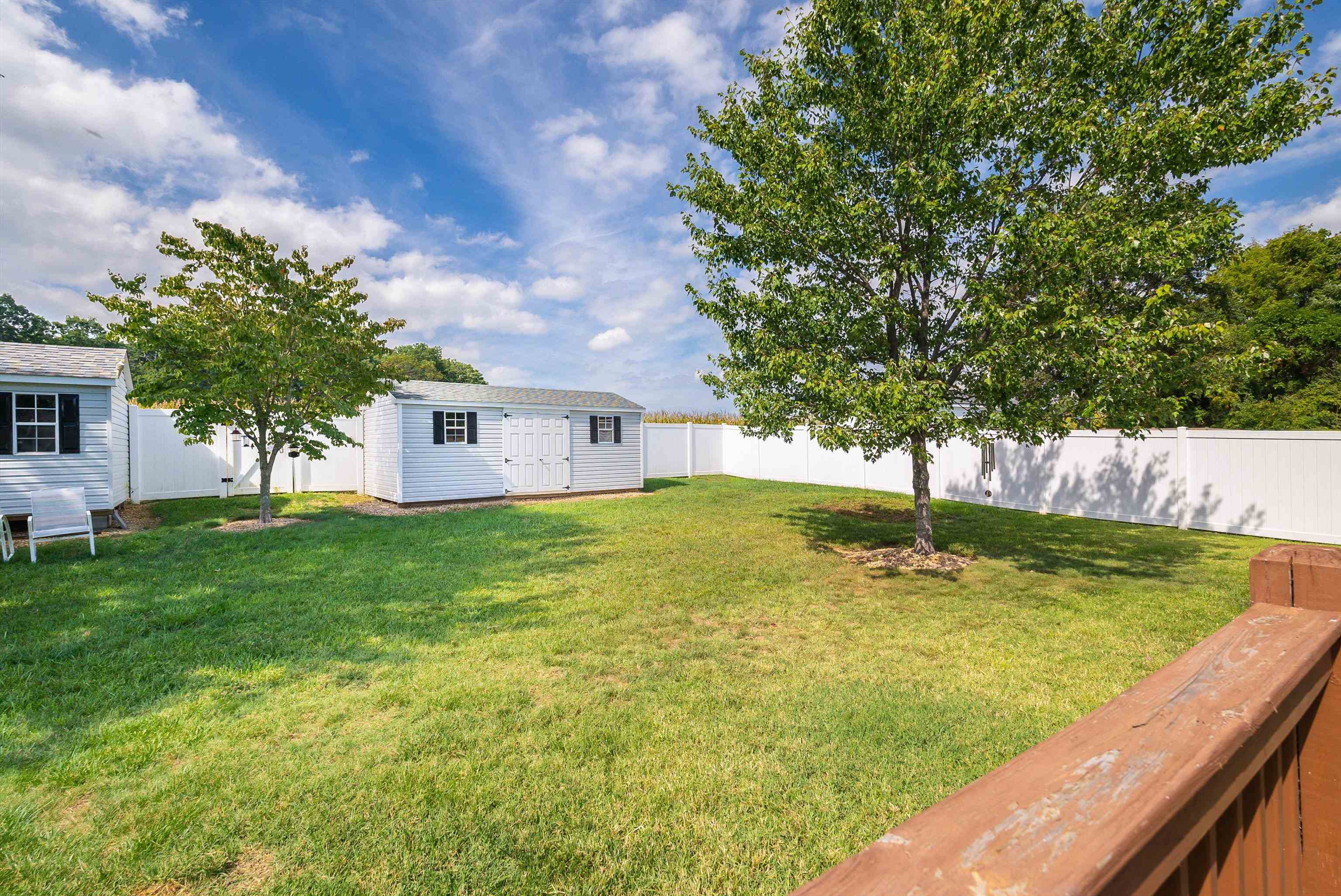 100 FALL RIDGE DR