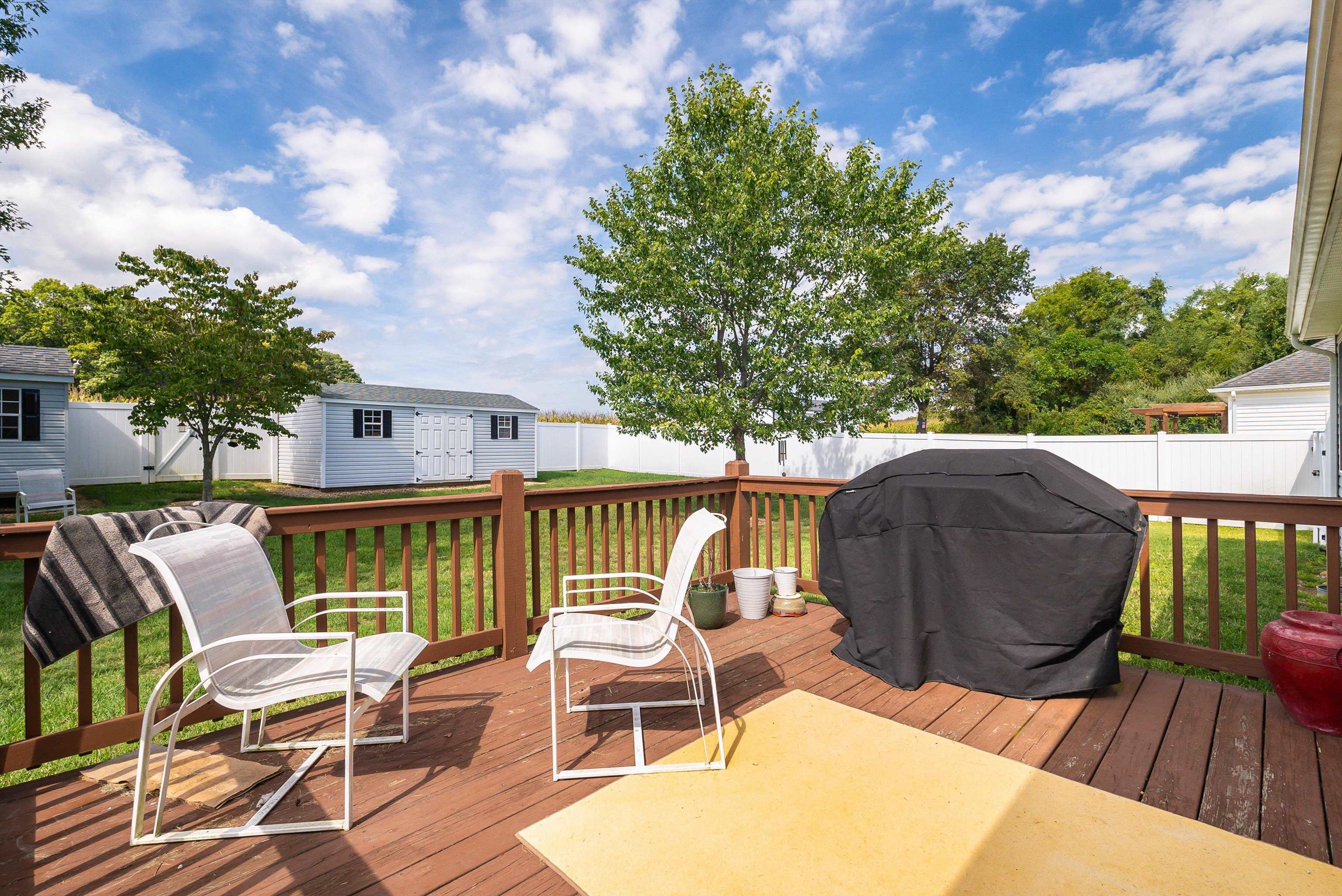 100 FALL RIDGE DR