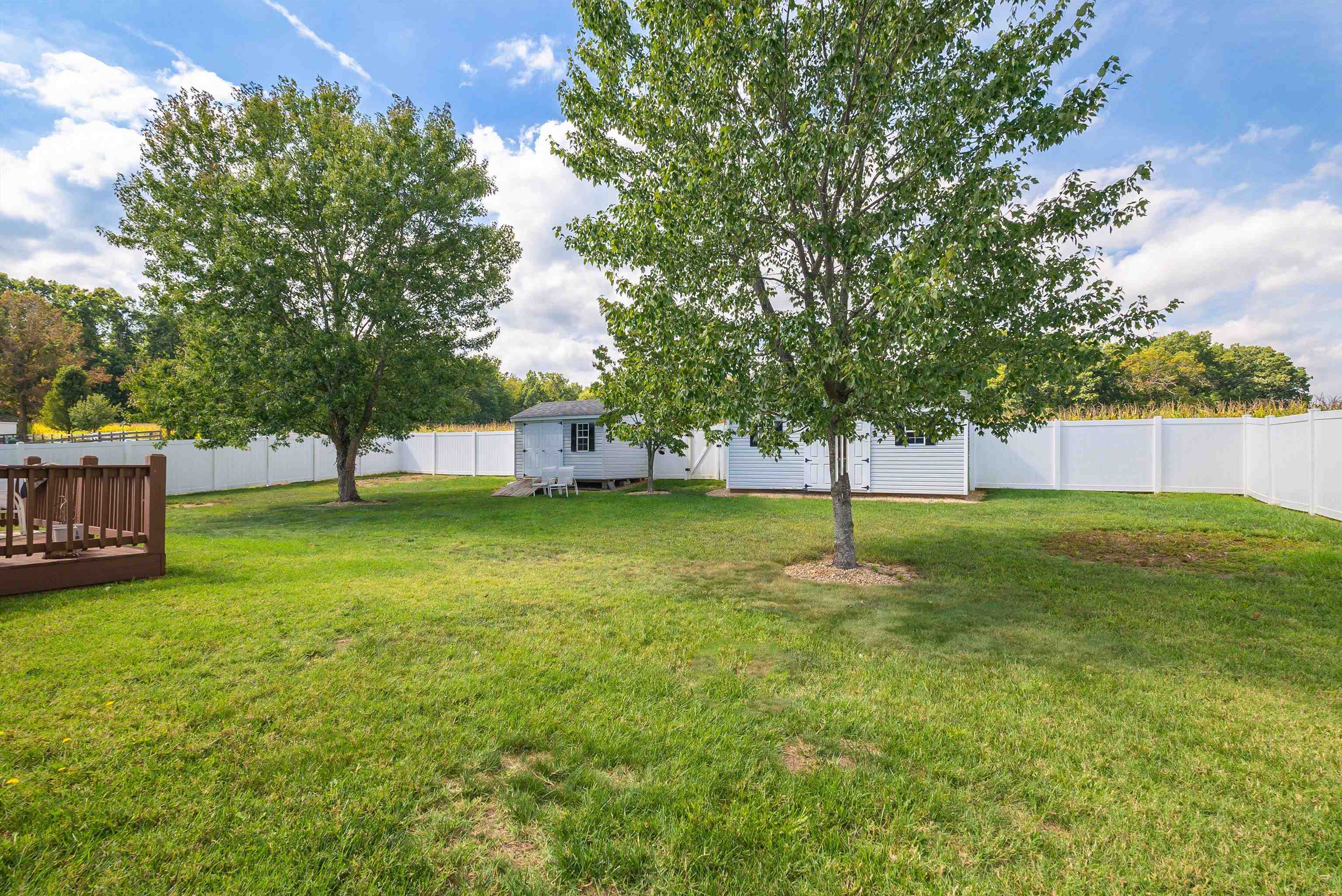 100 FALL RIDGE DR