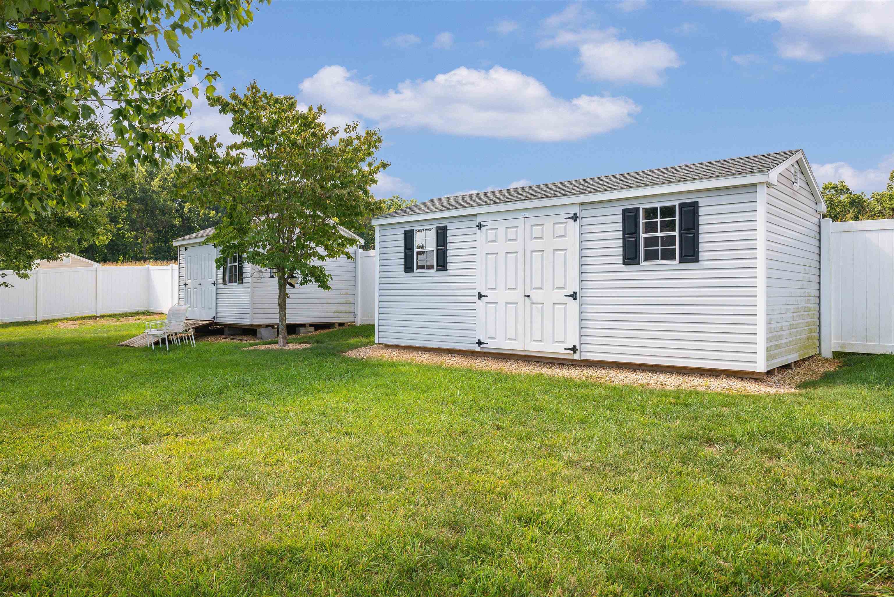 100 FALL RIDGE DR