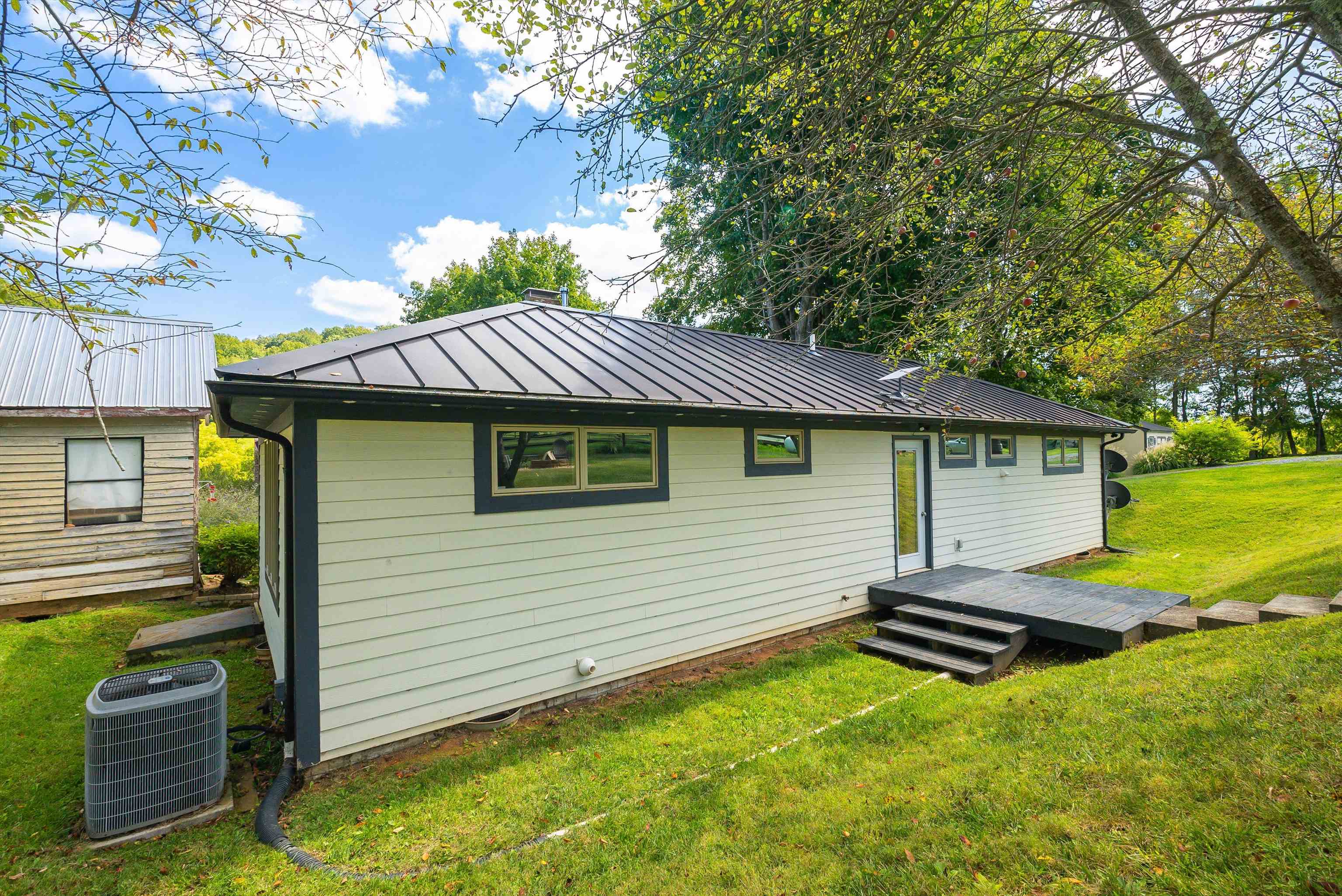 19 MT HERMON RD