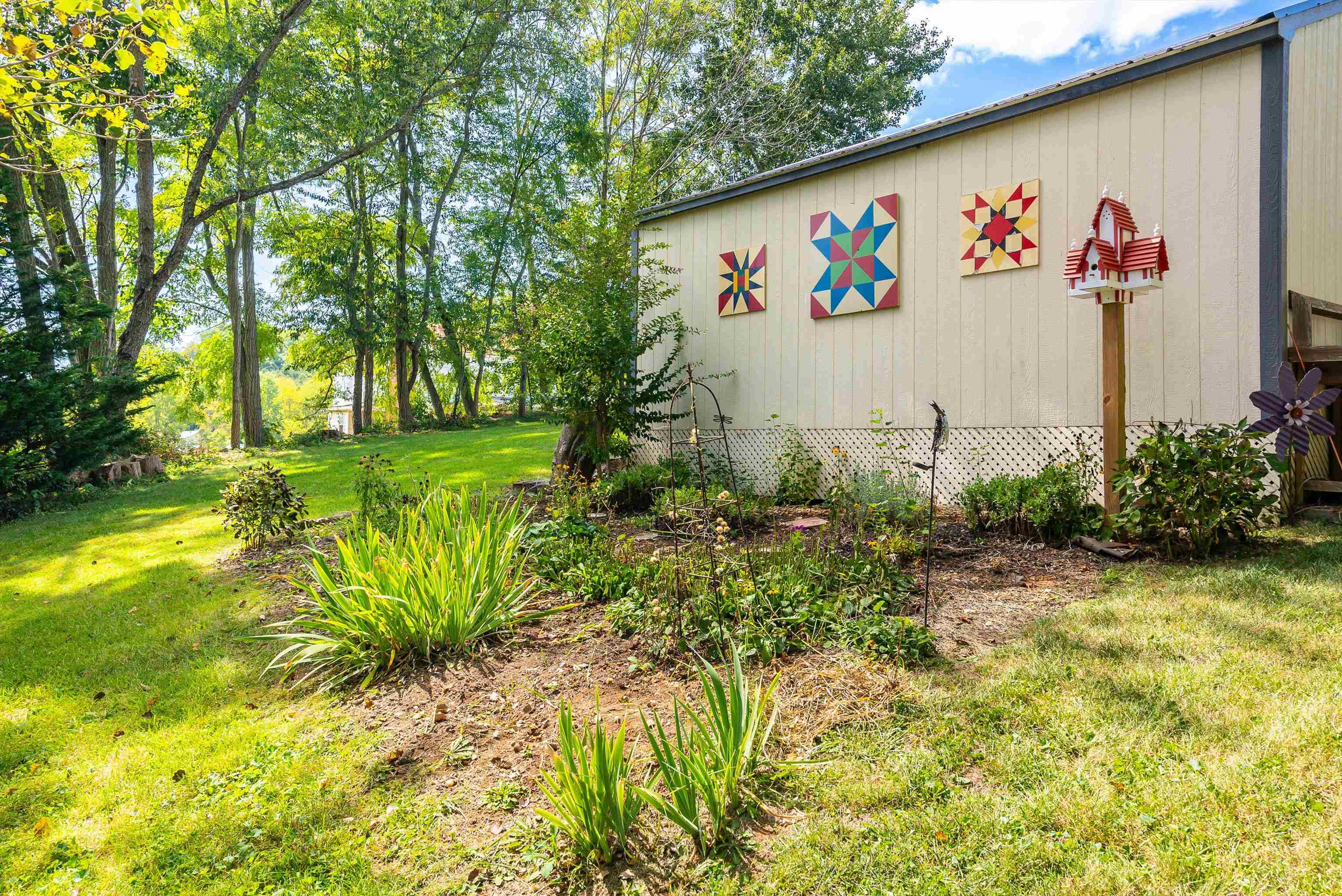 19 MT HERMON RD