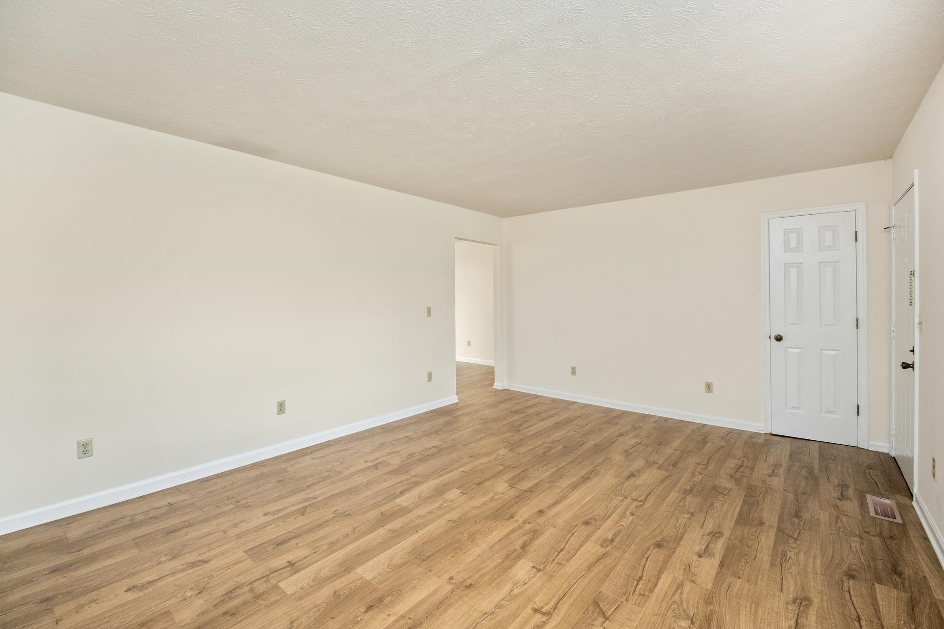 817 MAPLE AVE