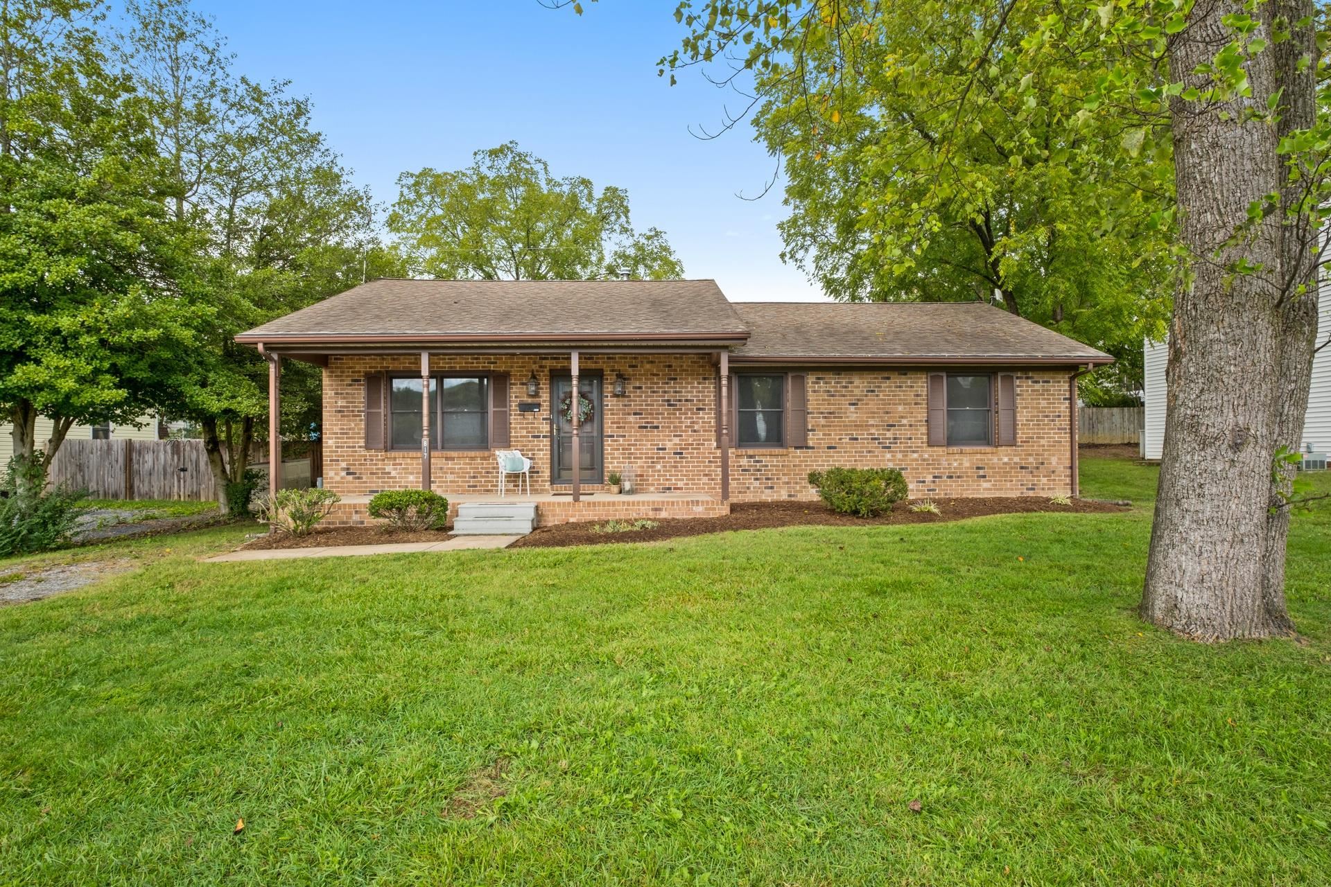 817 MAPLE AVE