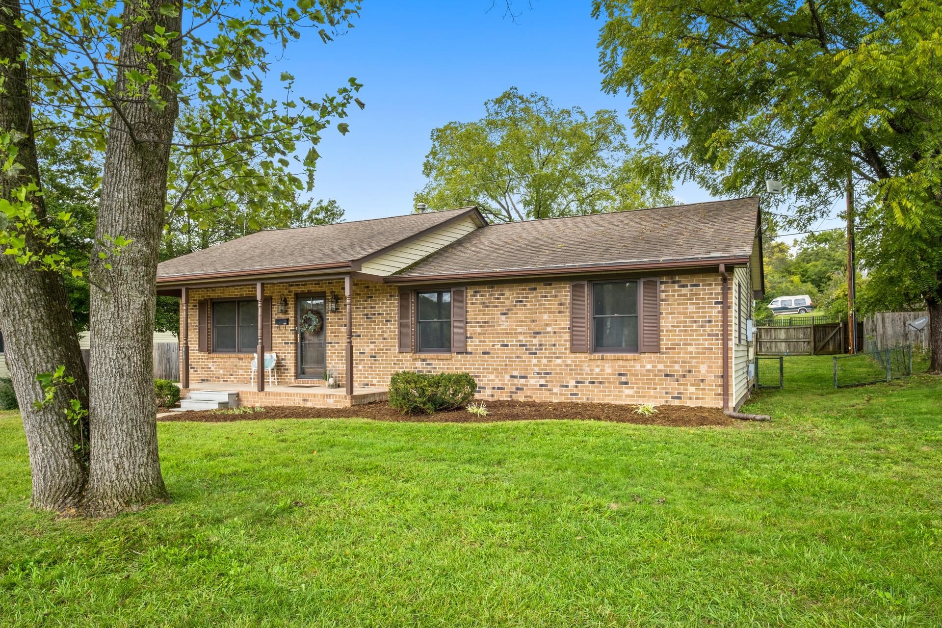 817 MAPLE AVE