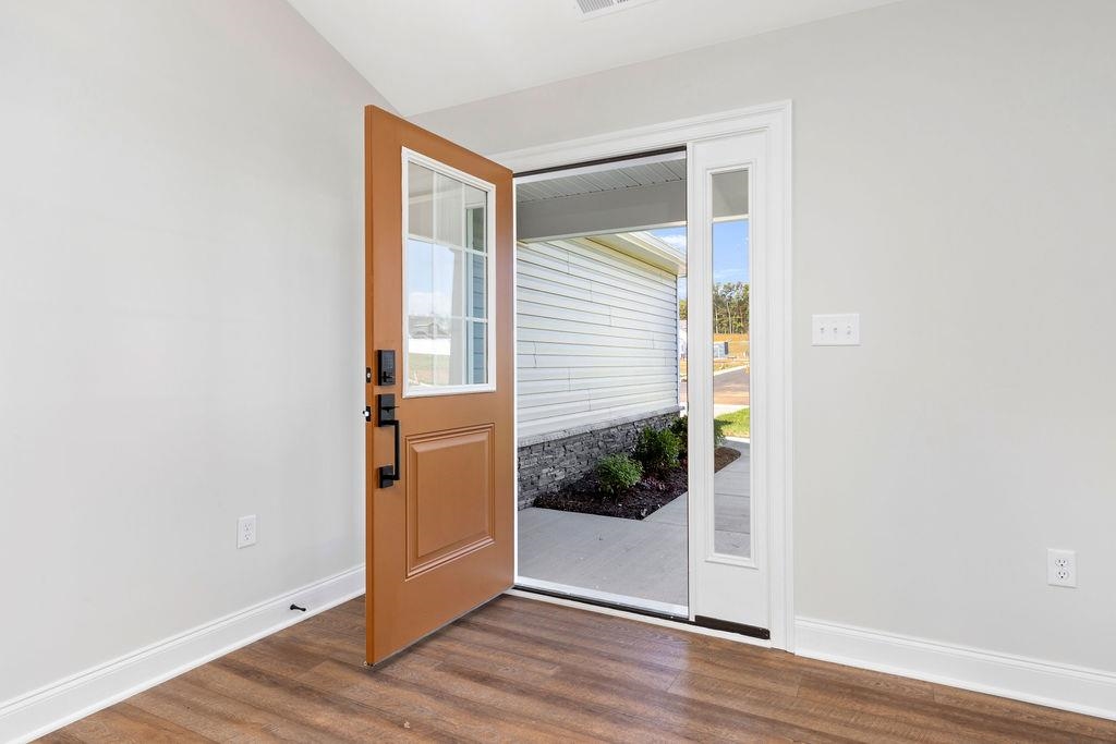 194 LANGLEY DR