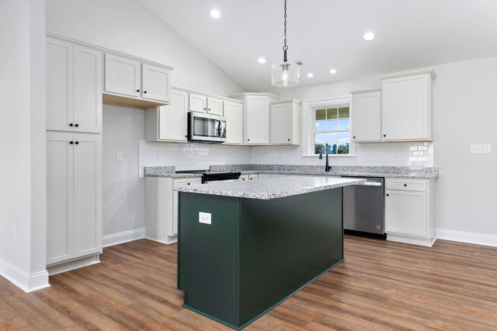 194 LANGLEY DR