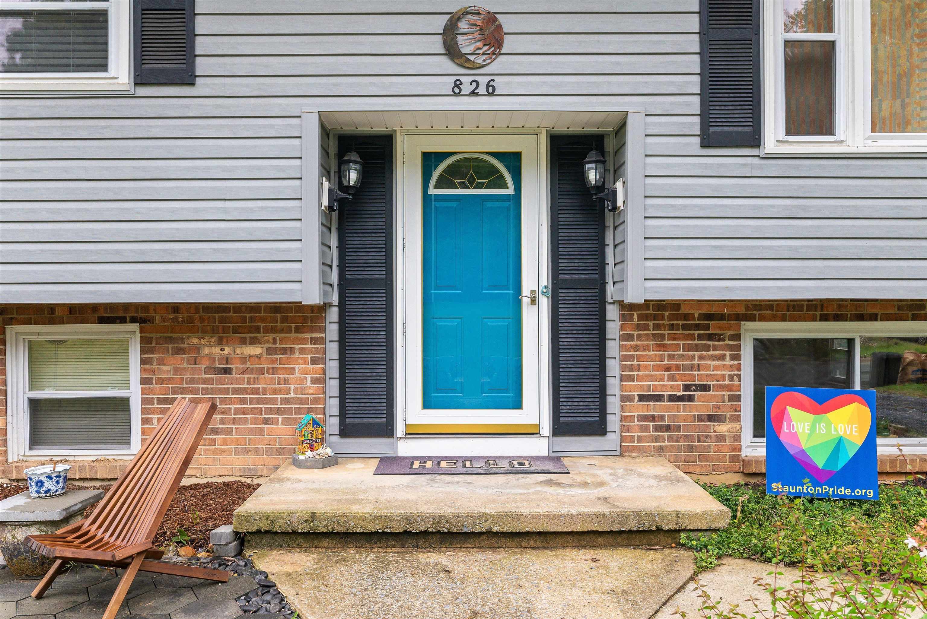 826 PAUL ST