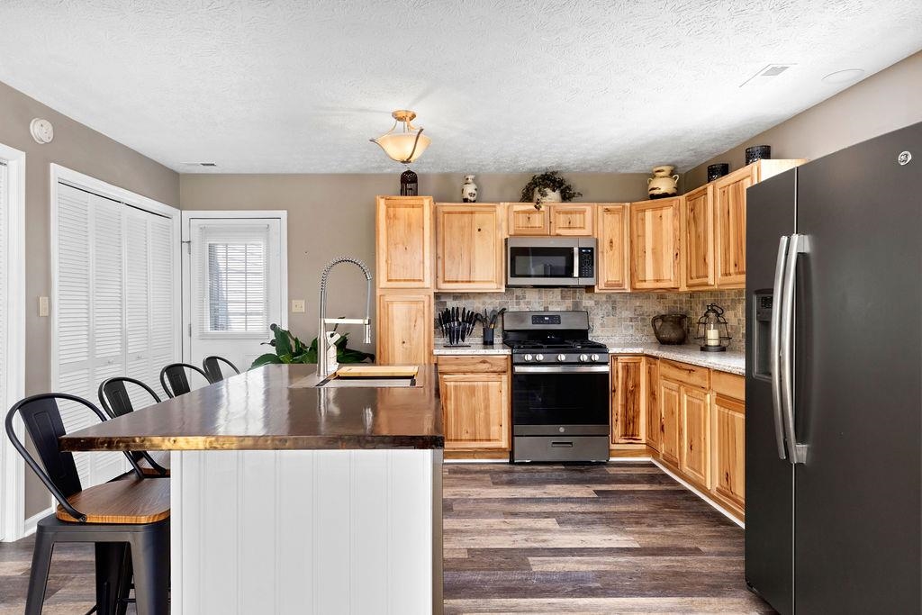 105 HEMLOCK ST