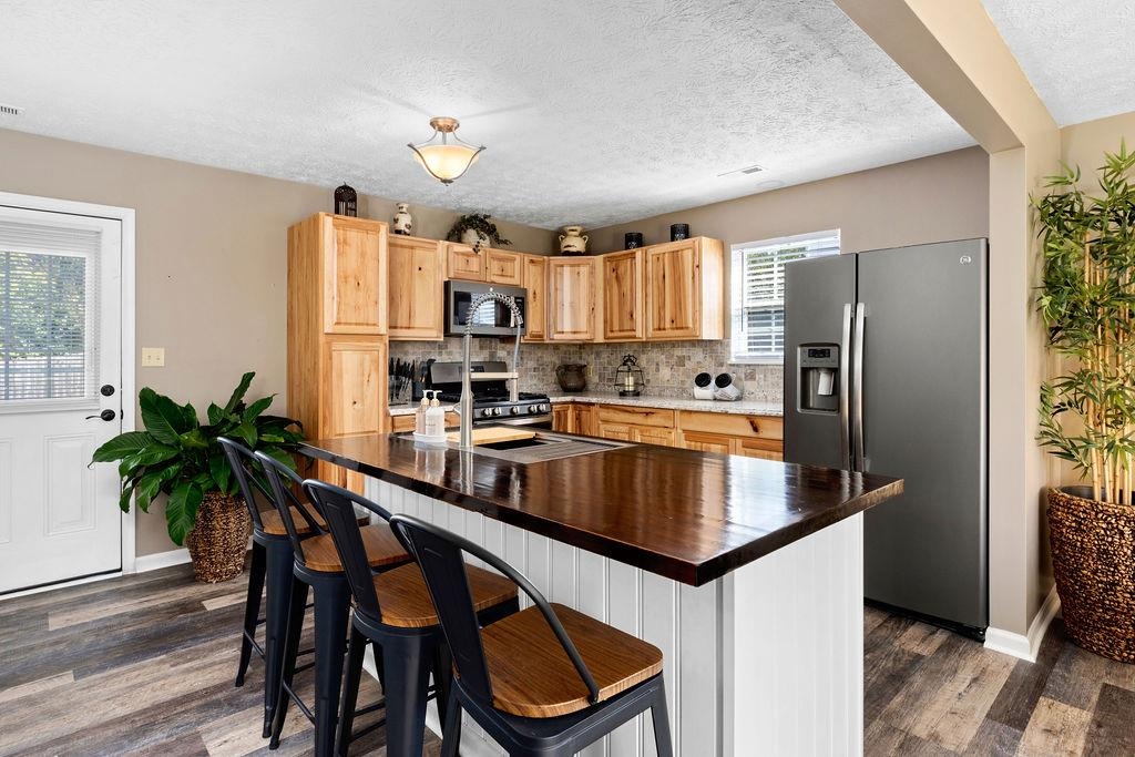105 HEMLOCK ST