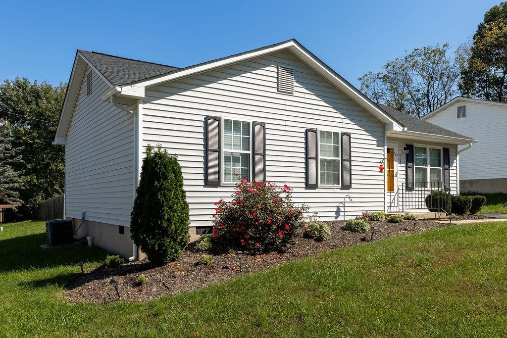 105 HEMLOCK ST