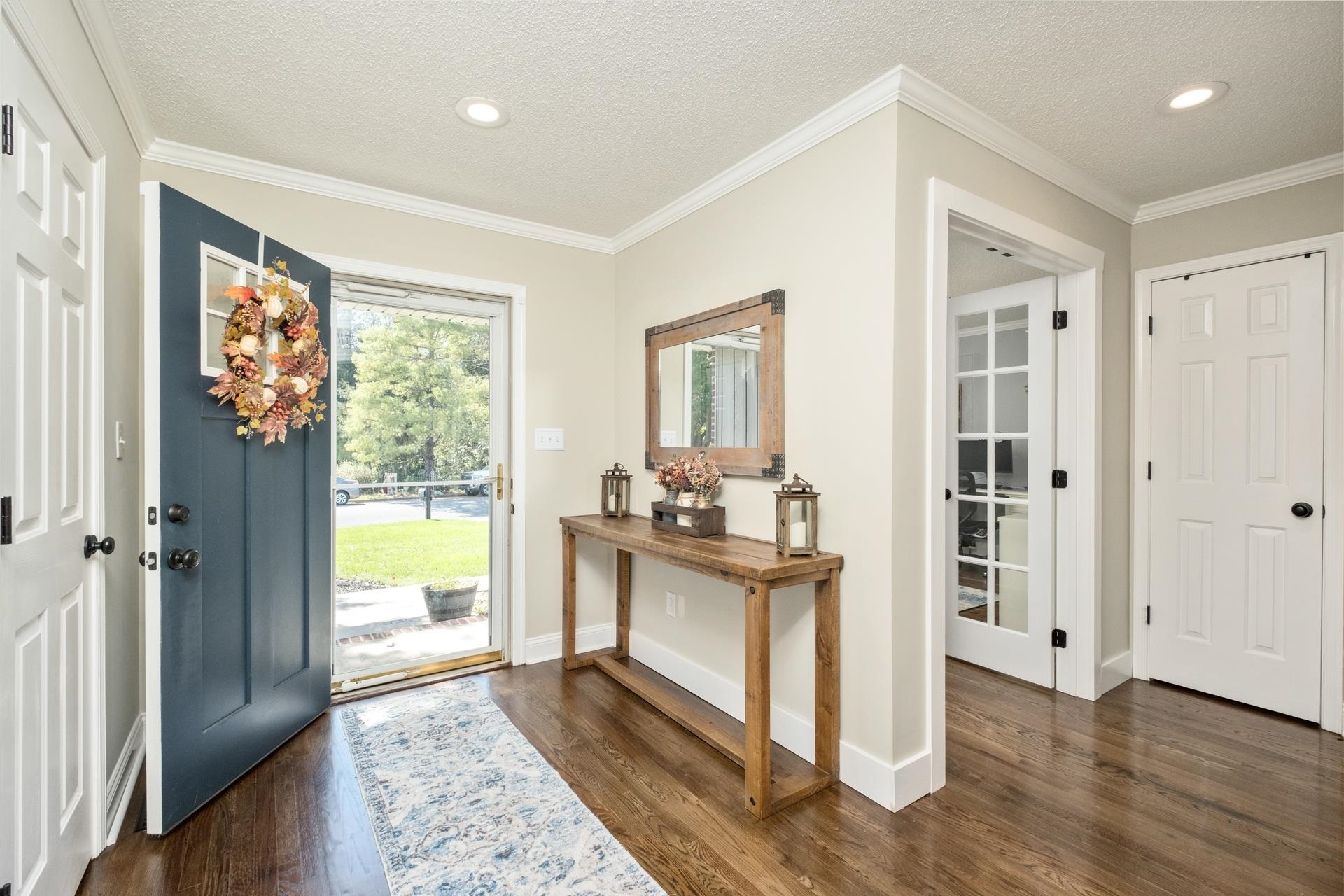 2404 DAVIS RD
