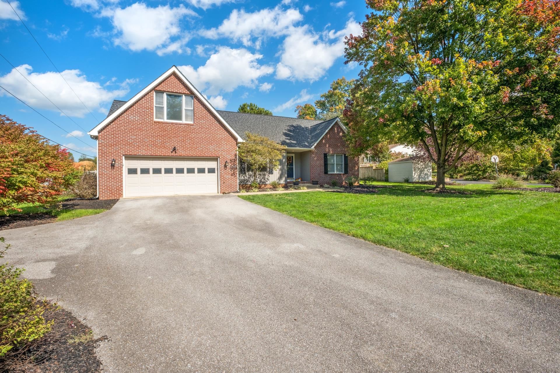 2404 DAVIS RD
