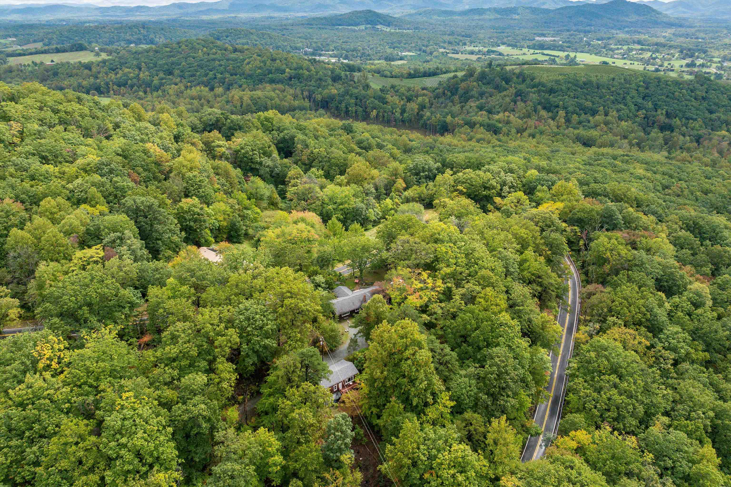 2811 AFTON MOUNTAIN RD