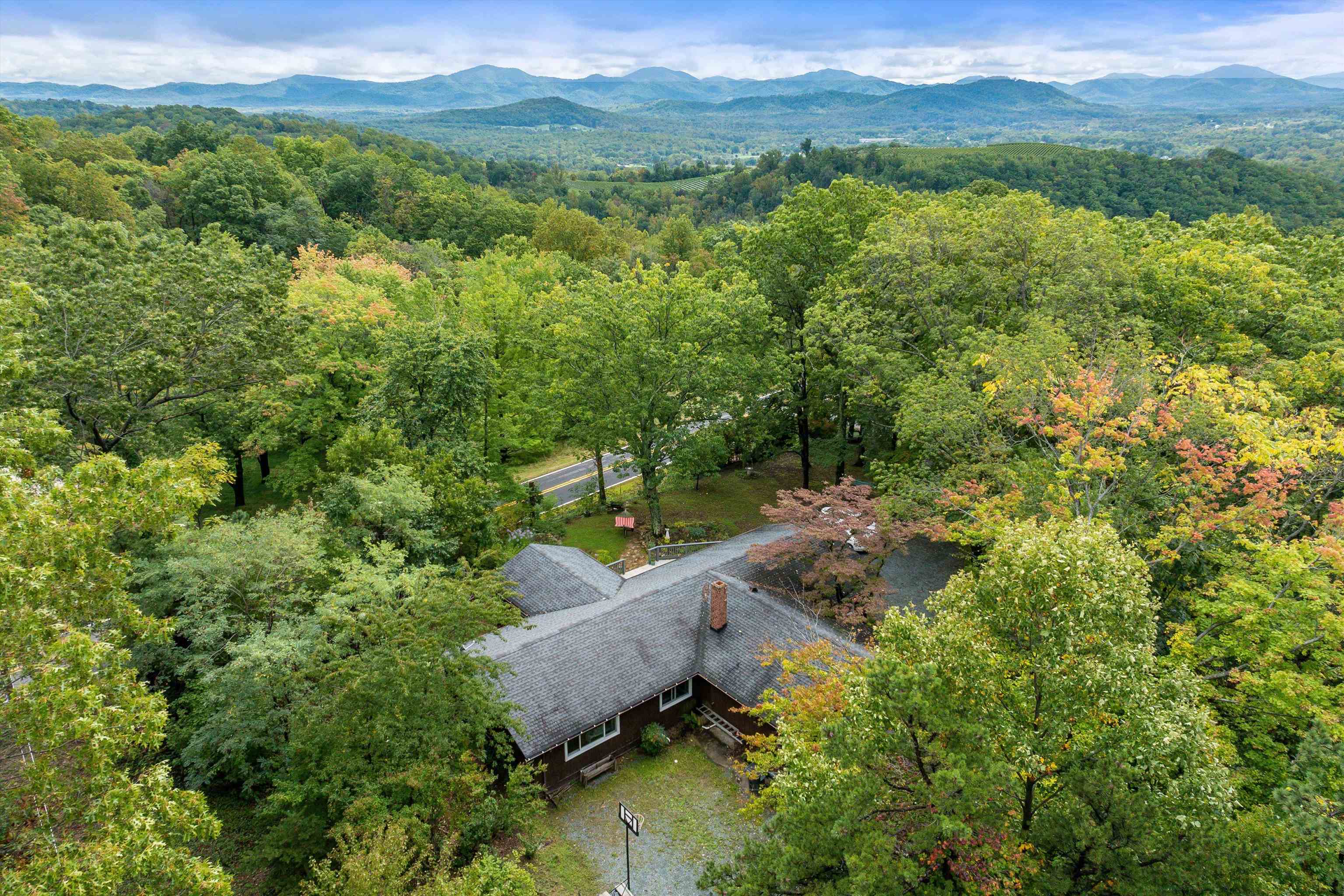 2811 AFTON MOUNTAIN RD