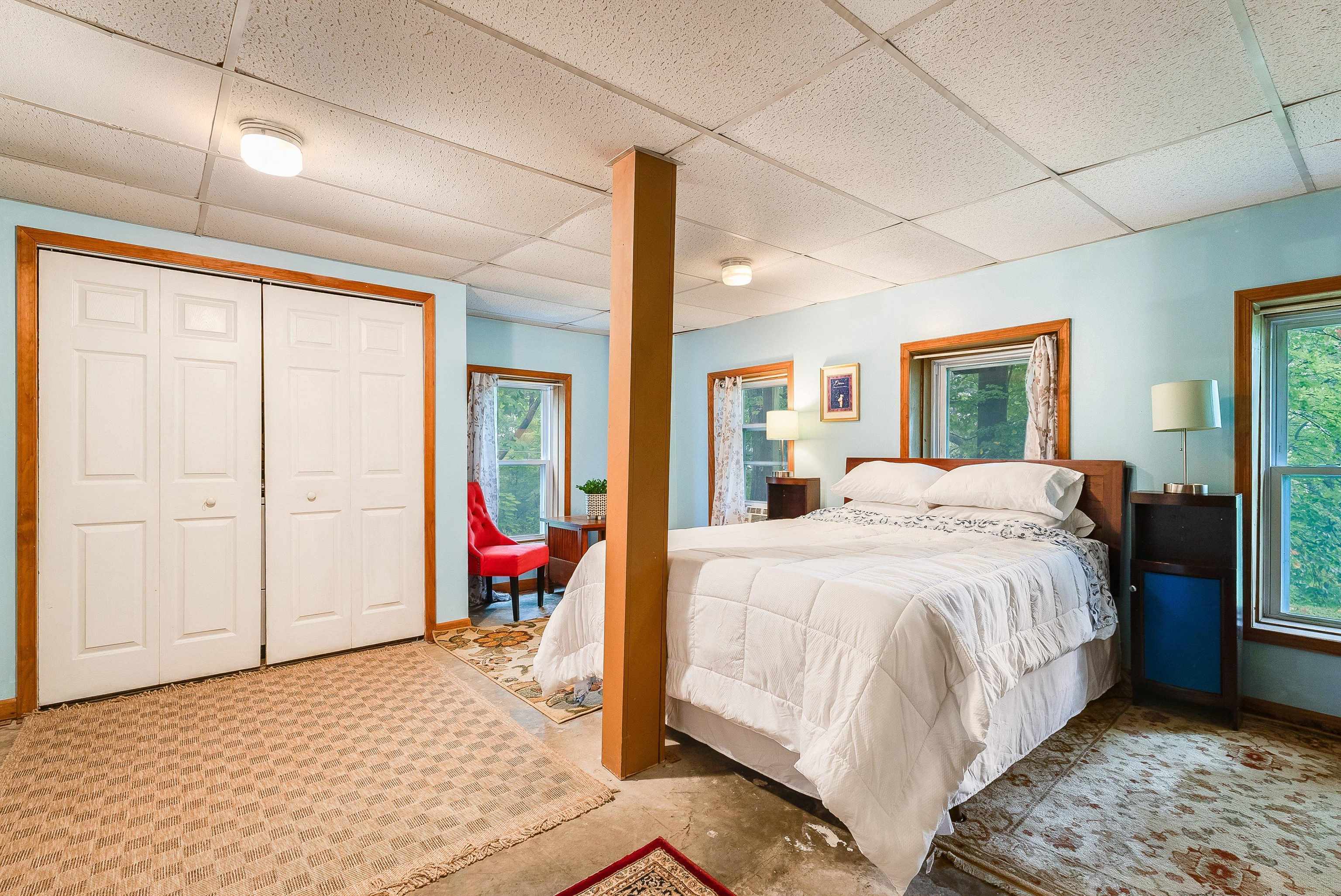 2811 AFTON MOUNTAIN RD