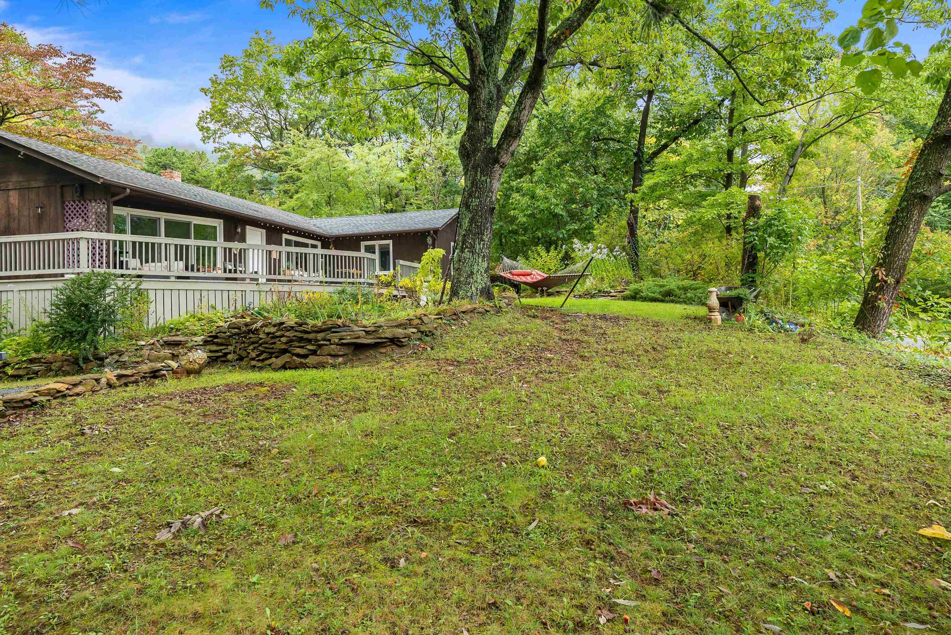 2811 AFTON MOUNTAIN RD