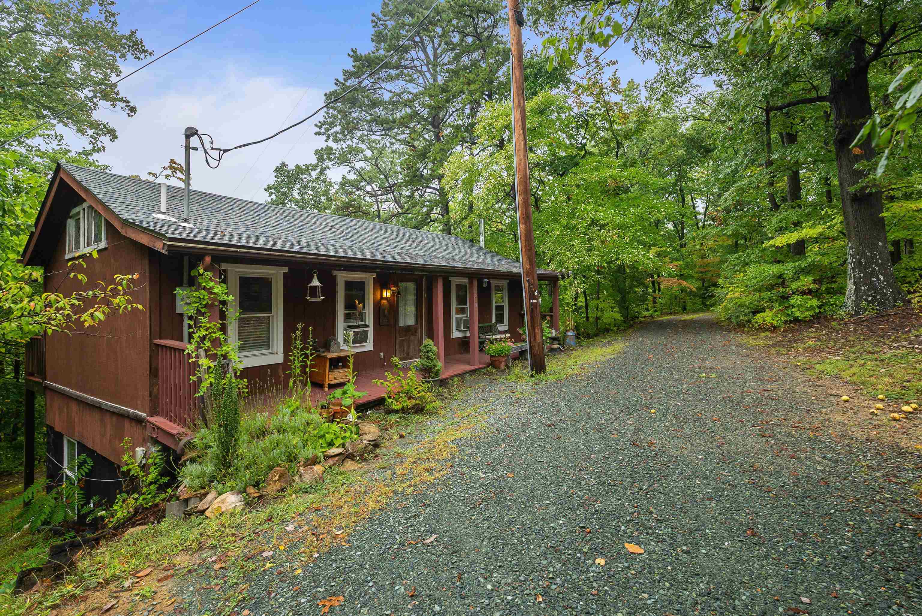 2811 AFTON MOUNTAIN RD