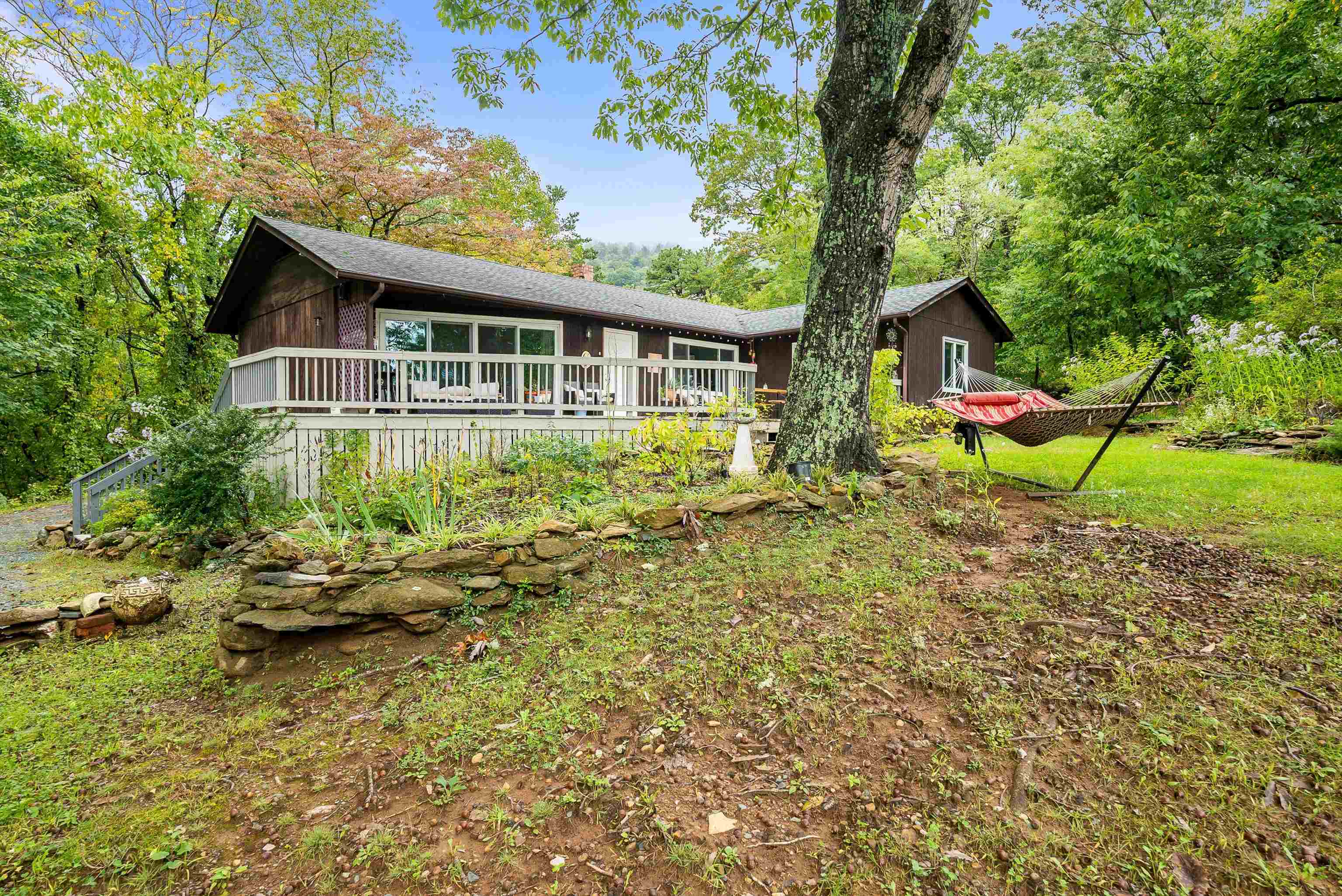 2811 AFTON MOUNTAIN RD