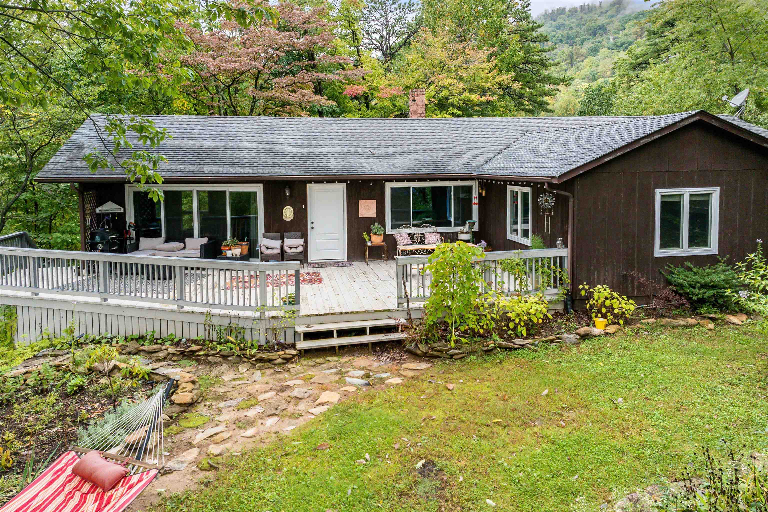 2811 AFTON MOUNTAIN RD