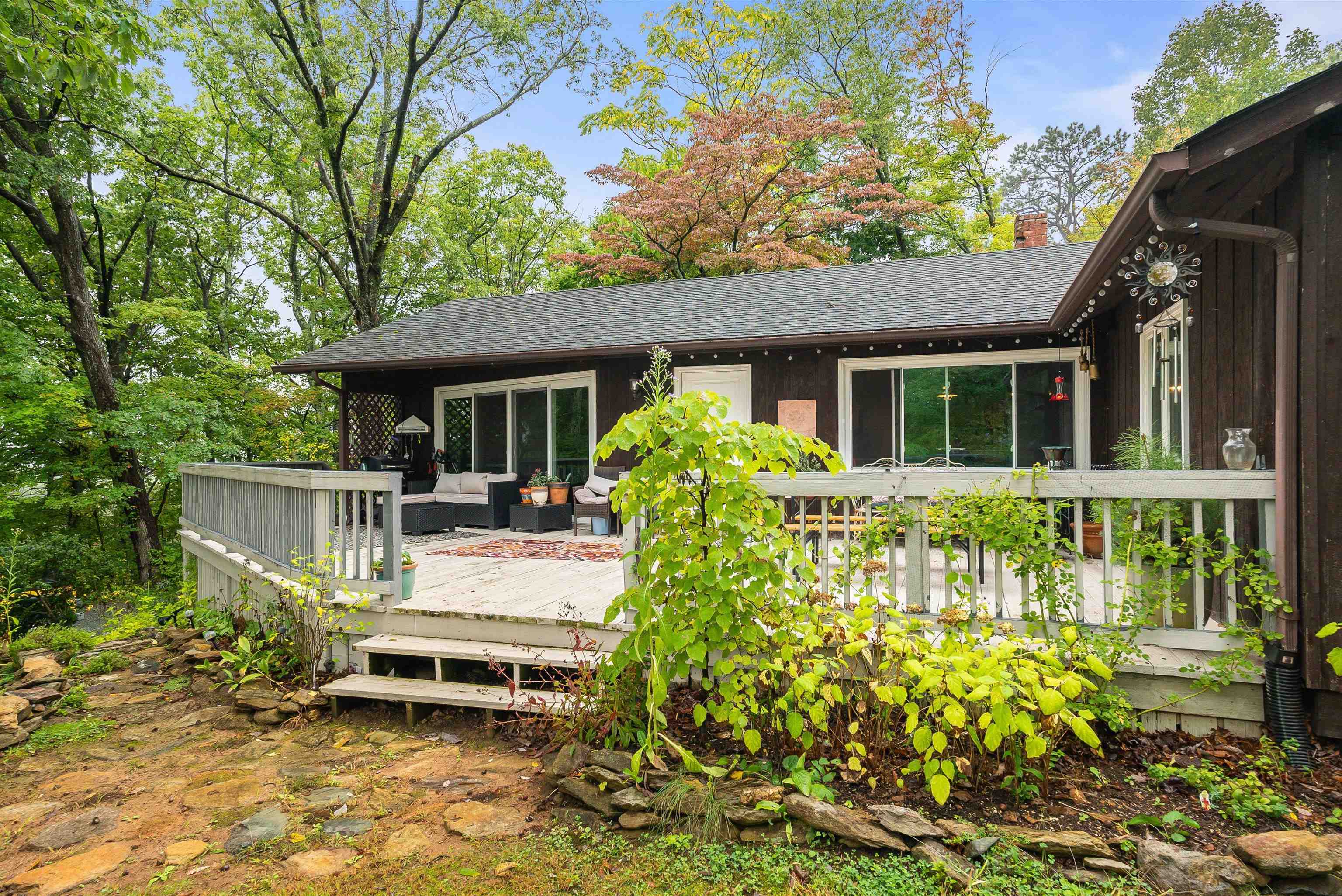 2811 AFTON MOUNTAIN RD