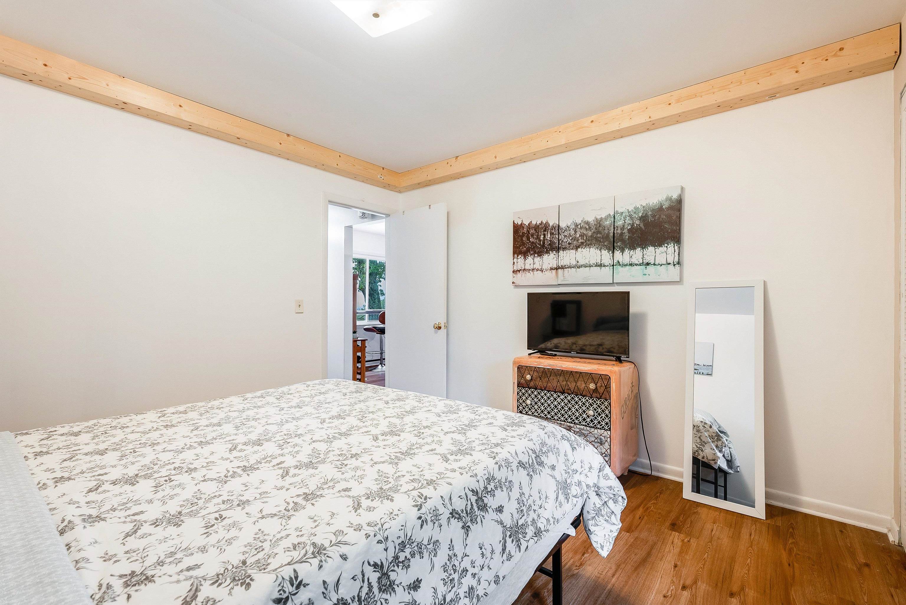 2811 AFTON MOUNTAIN RD