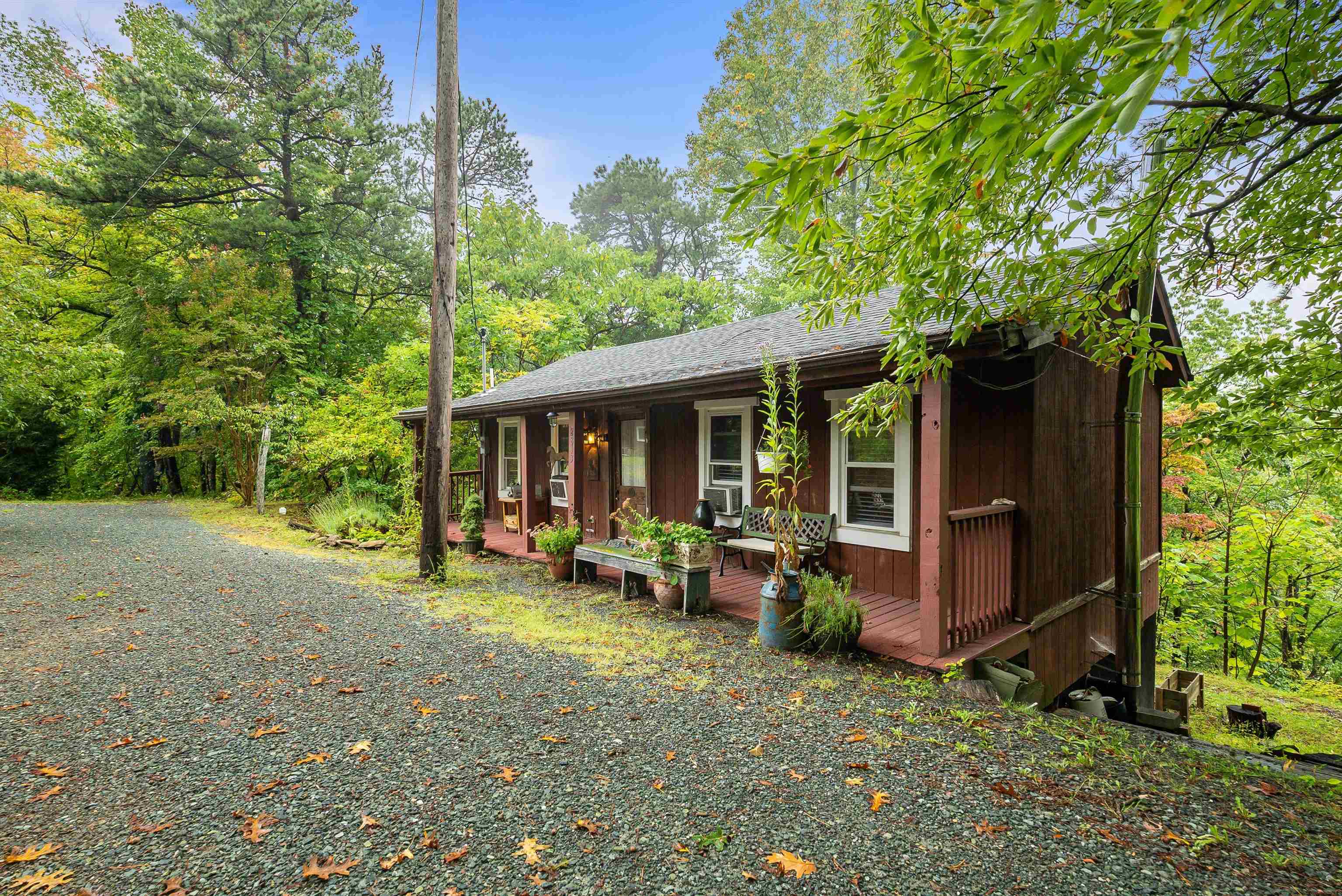 2811 AFTON MOUNTAIN RD