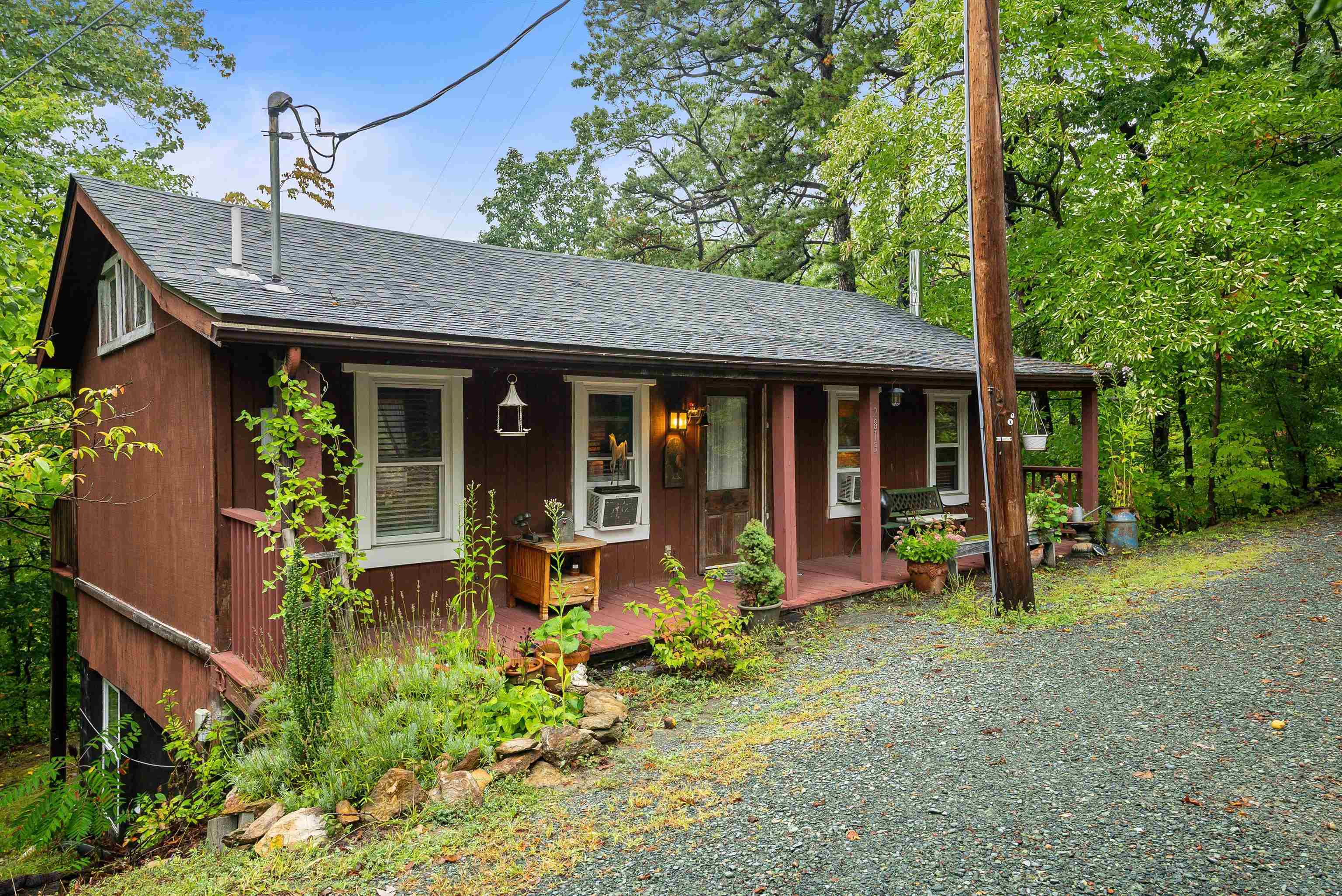 2811 AFTON MOUNTAIN RD