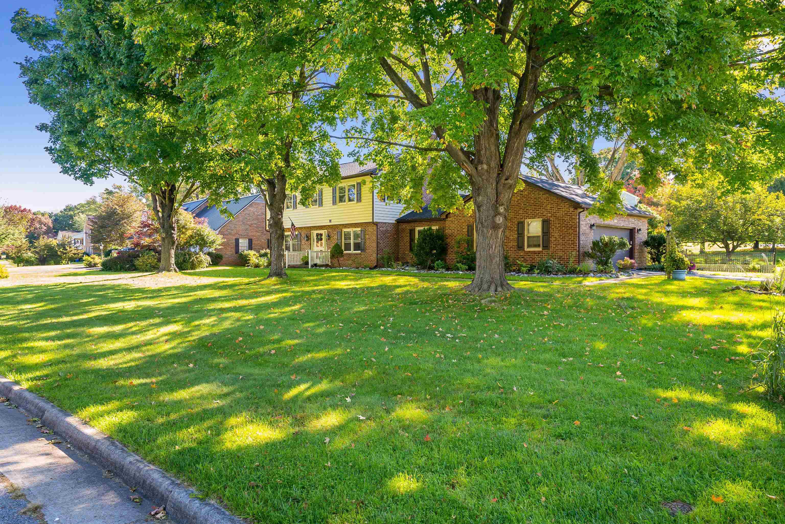 200 PELHAM DR
