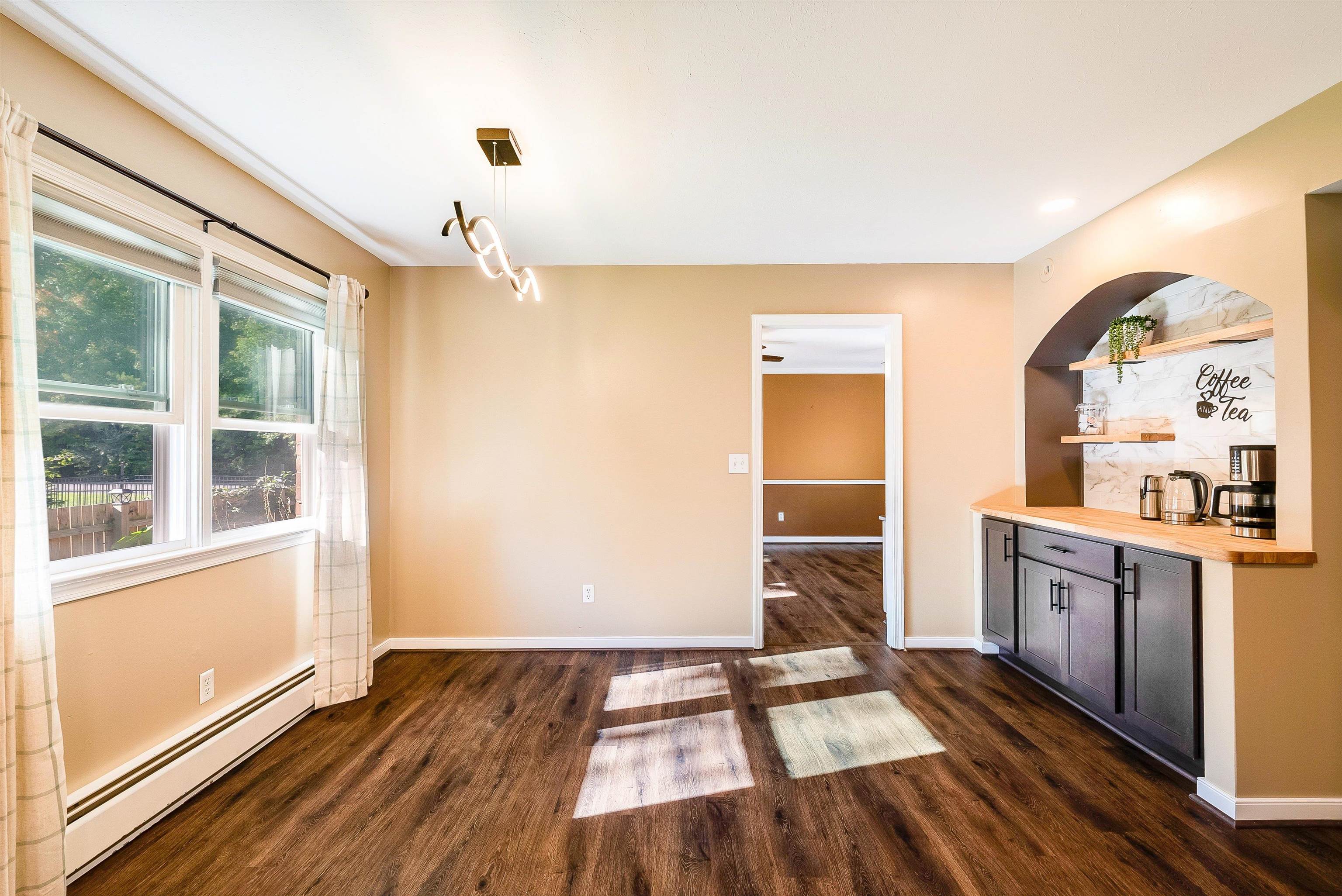 200 PELHAM DR