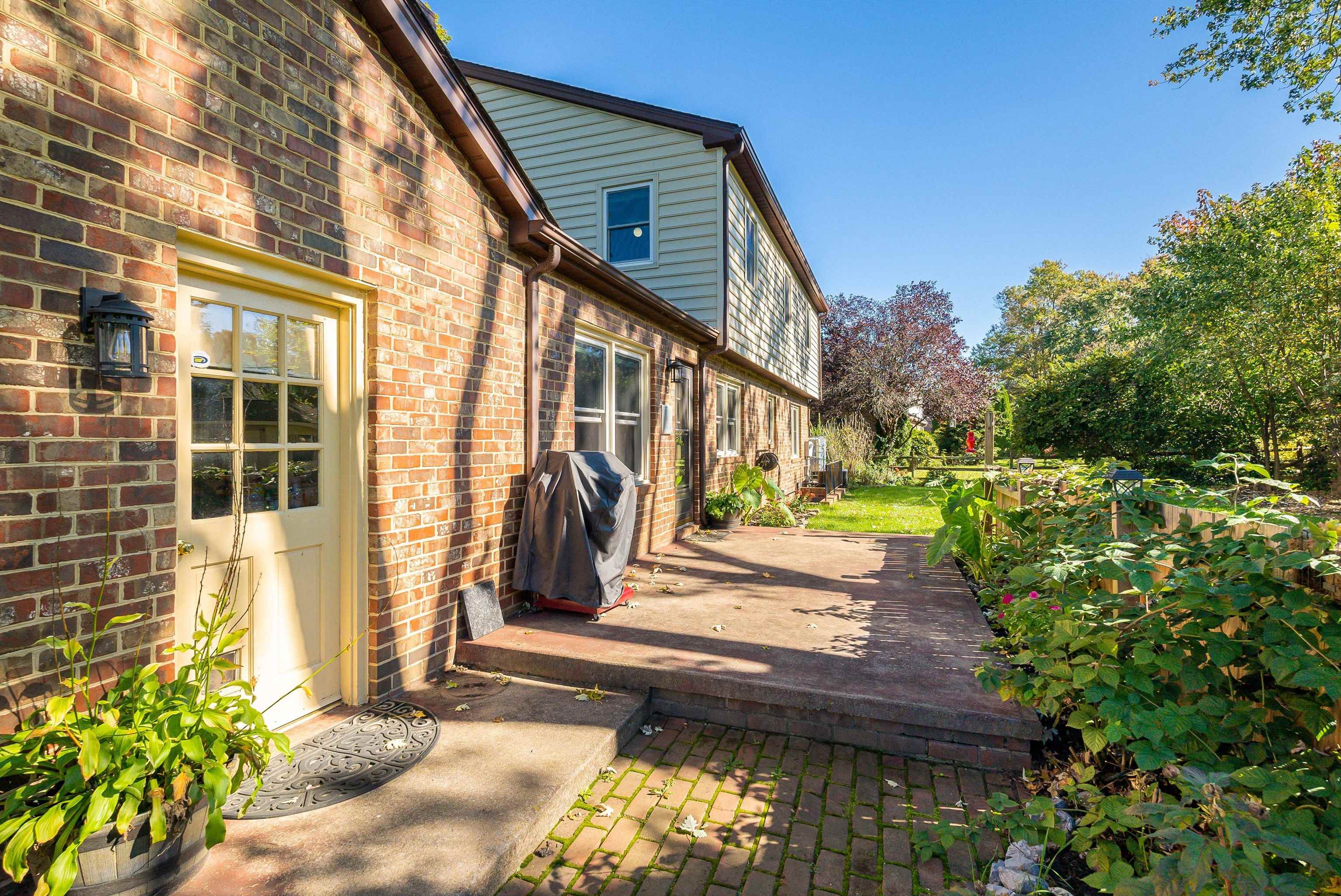 200 PELHAM DR