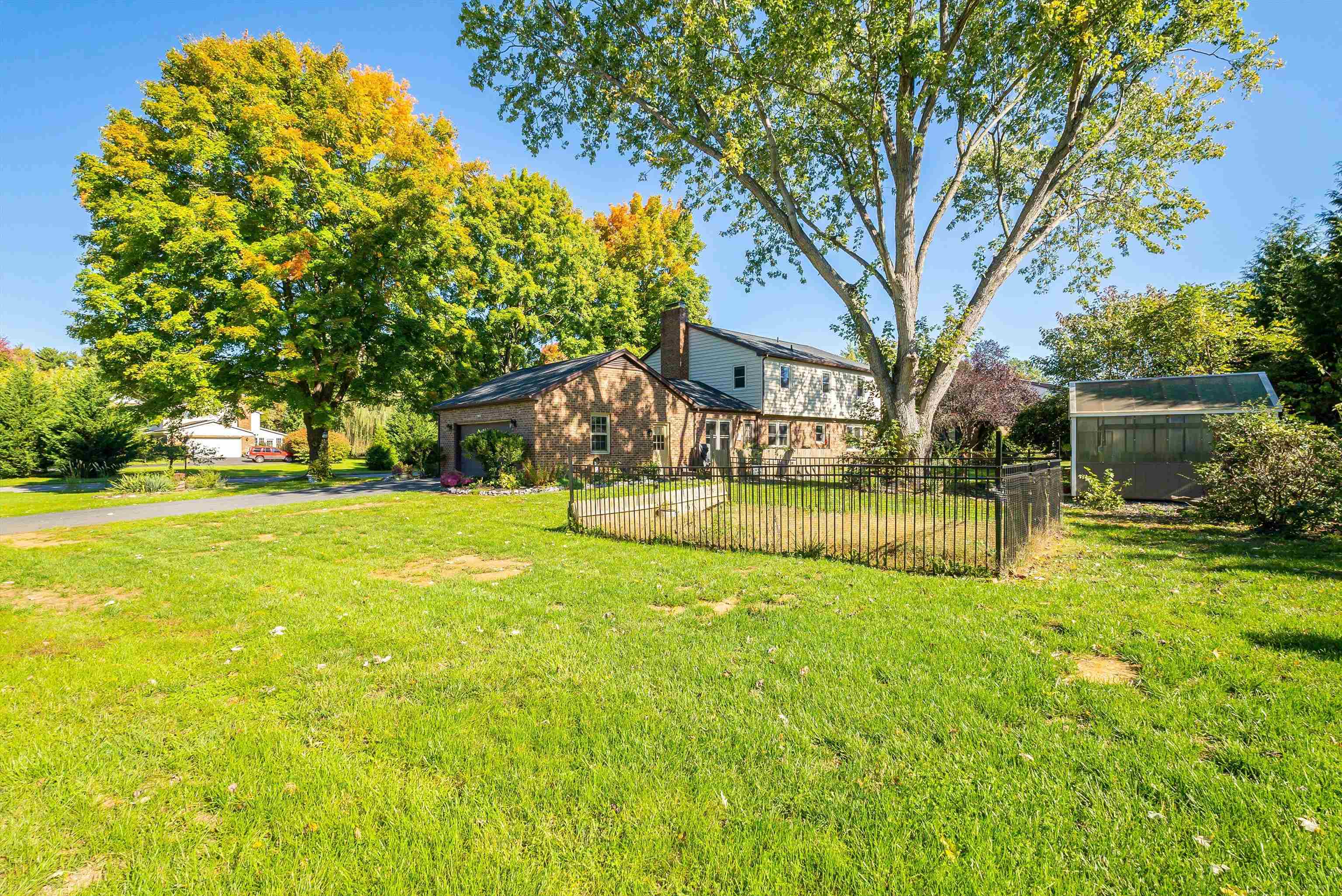 200 PELHAM DR