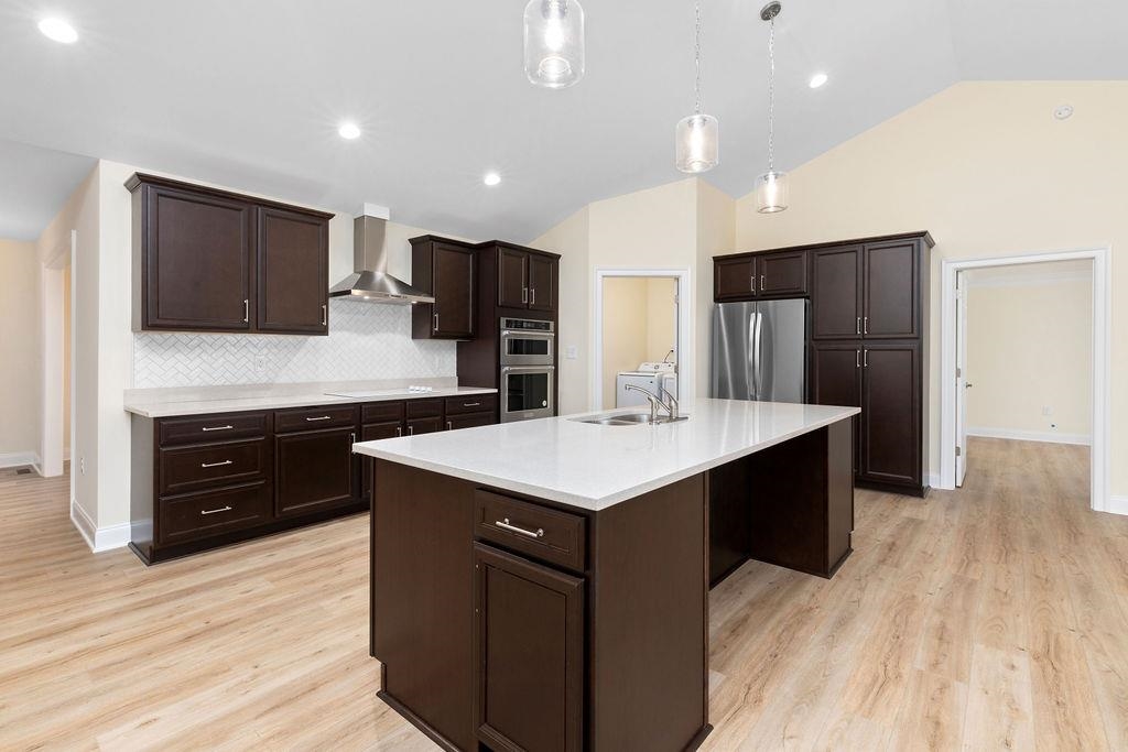 204 LINDBURGH DR