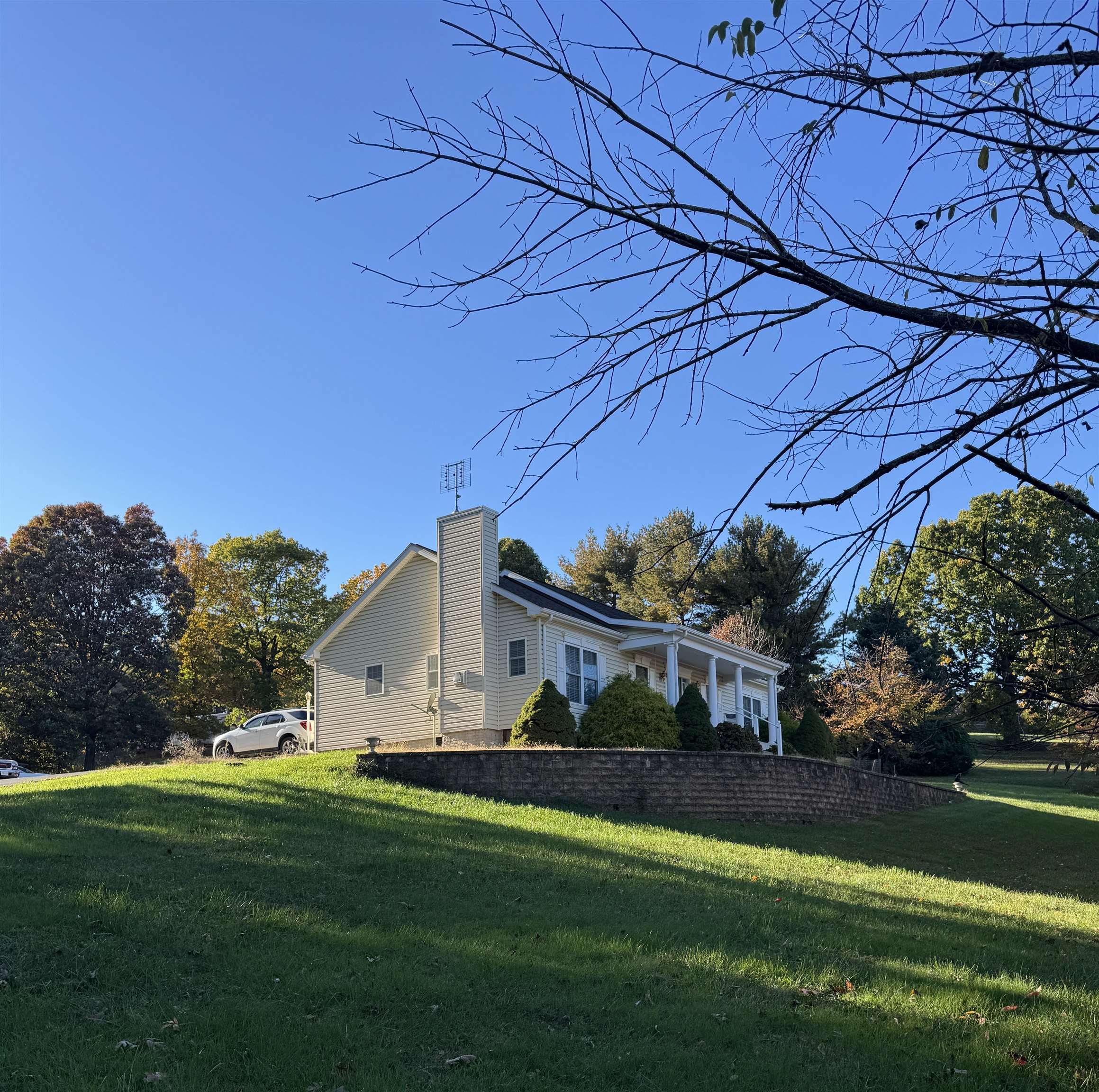 1365 WHITE HILL RD