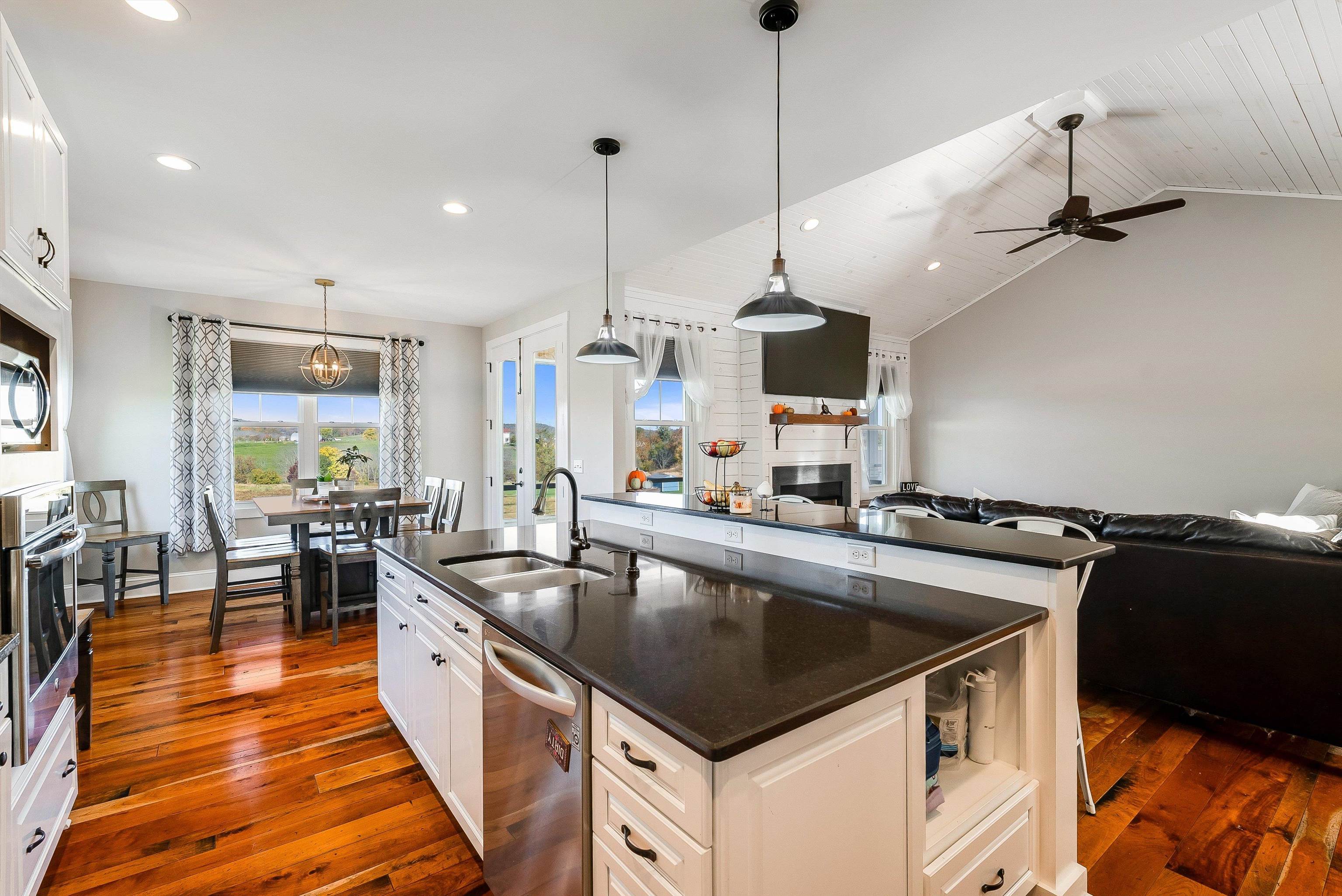 446 GUTHRIE RD