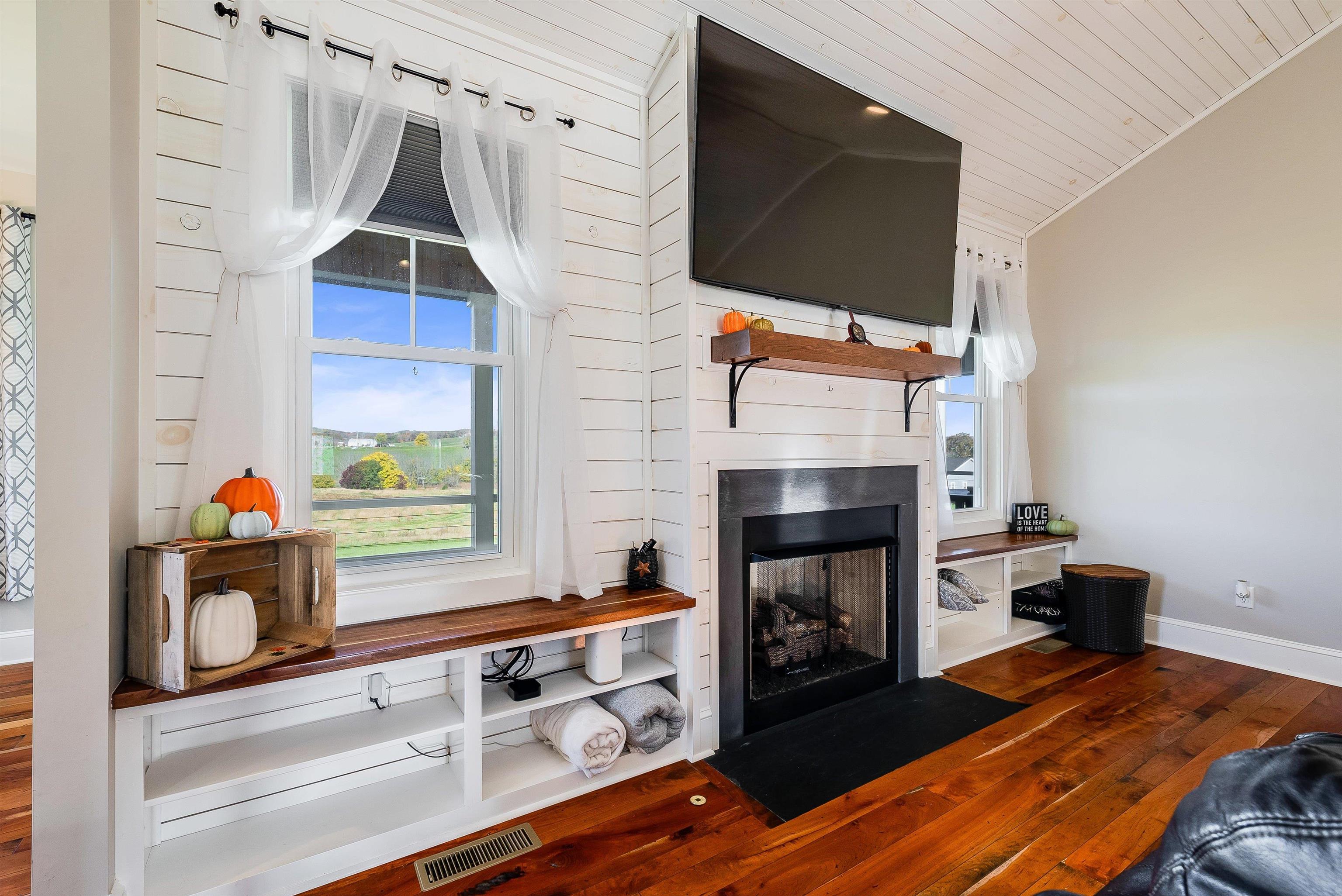 446 GUTHRIE RD