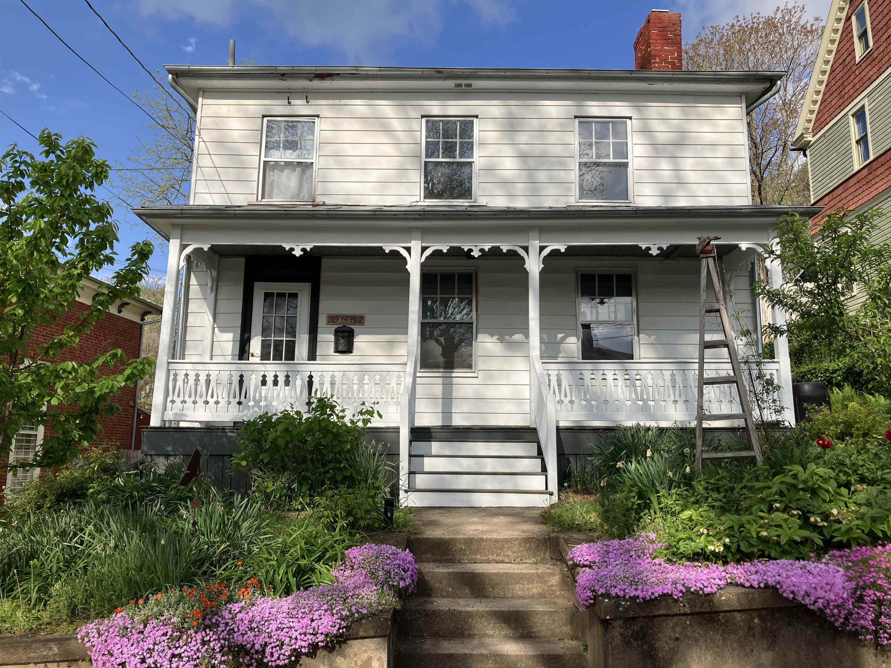 106 N JEFFERSON