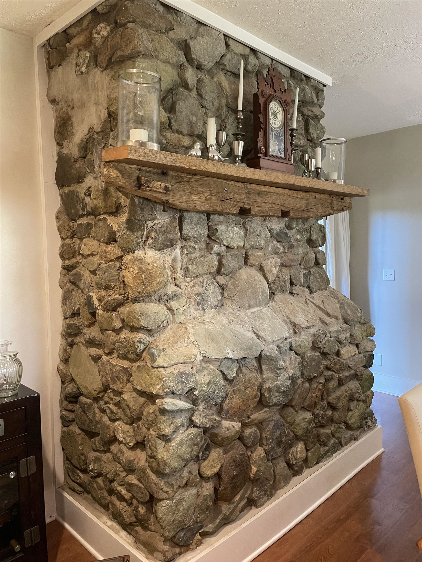 18 MISTY HILL LN