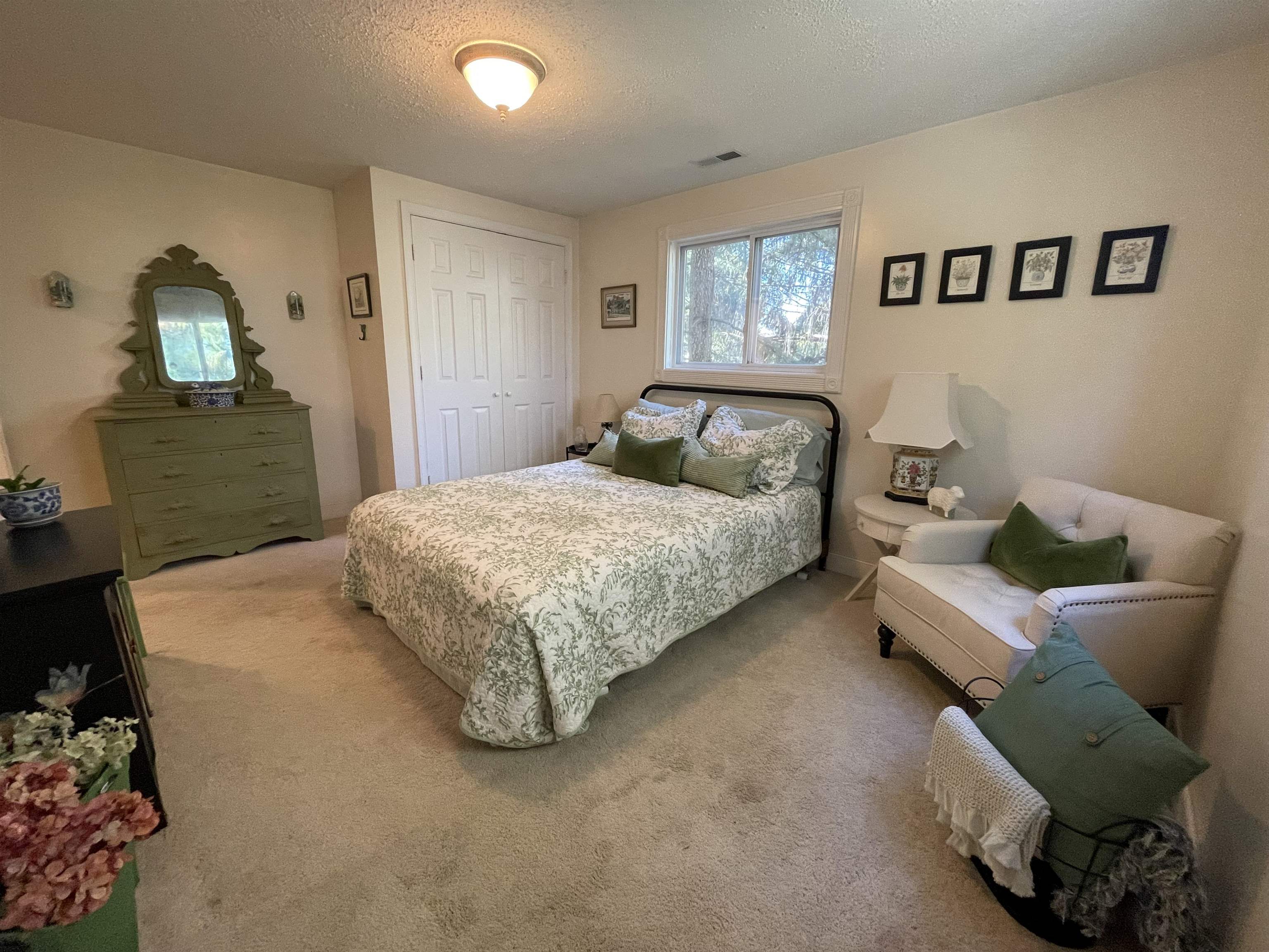 18 MISTY HILL LN
