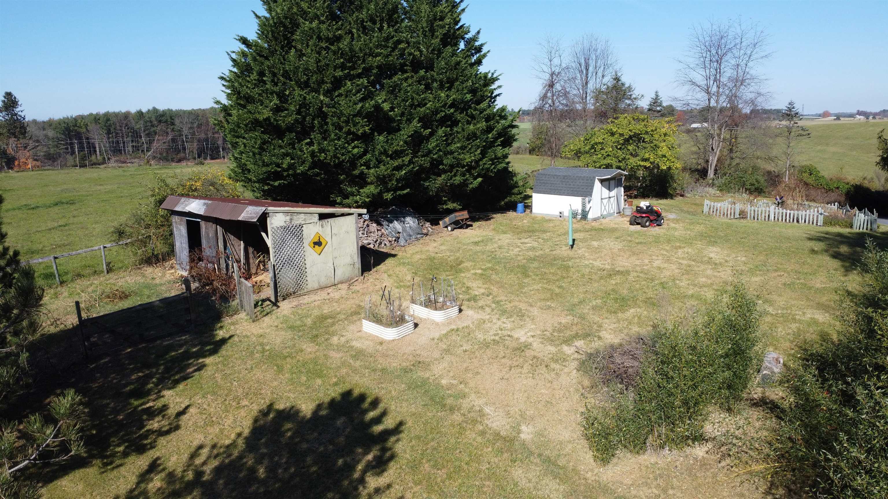 18 MISTY HILL LN