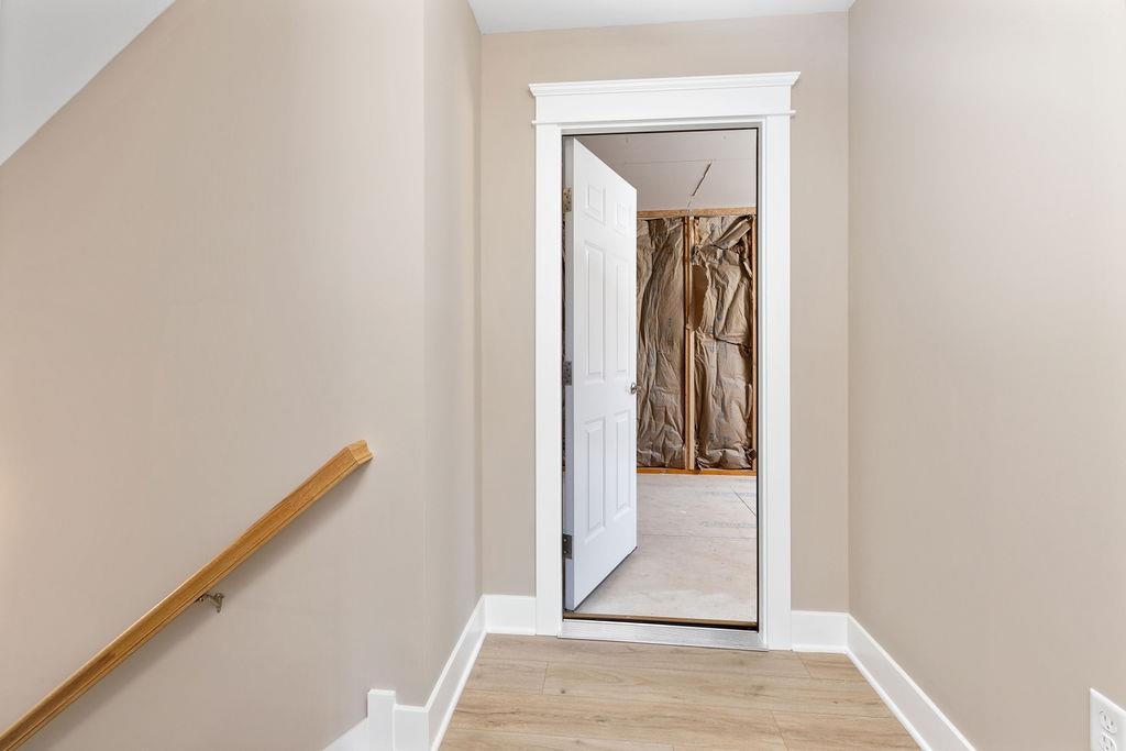 23 ALMA ANN LN