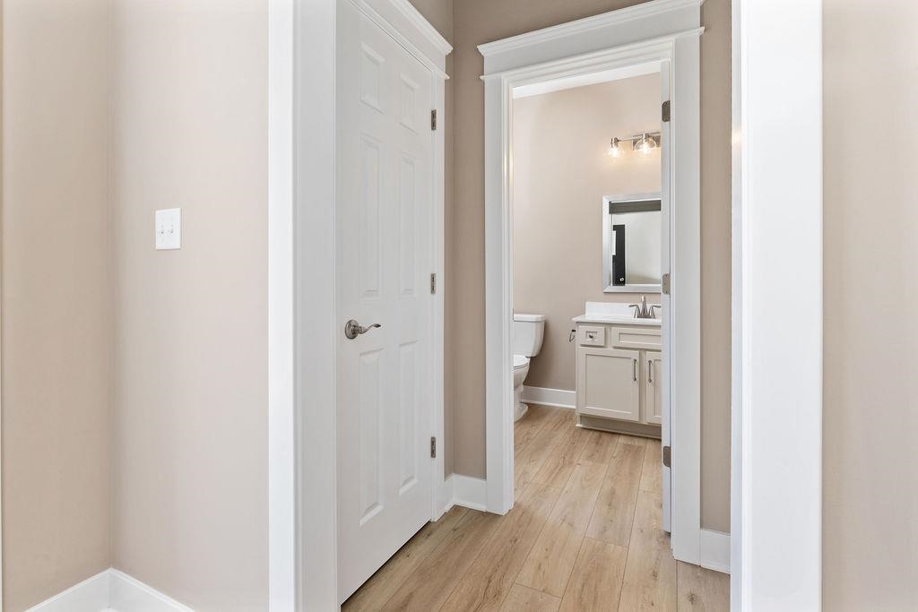 23 ALMA ANN LN