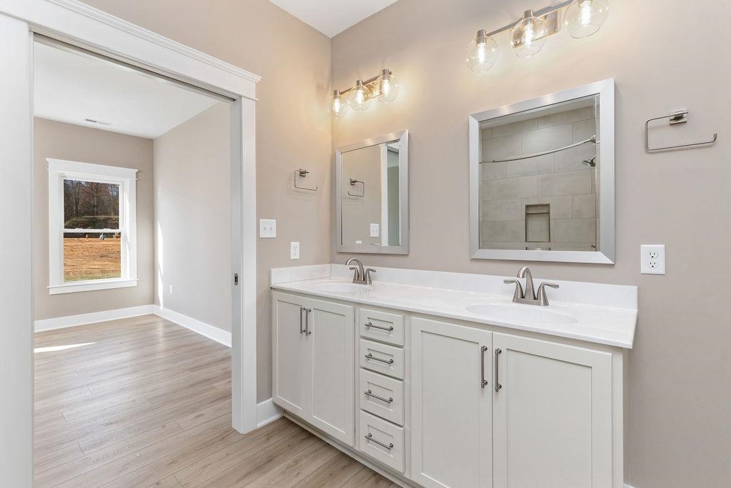 23 ALMA ANN LN
