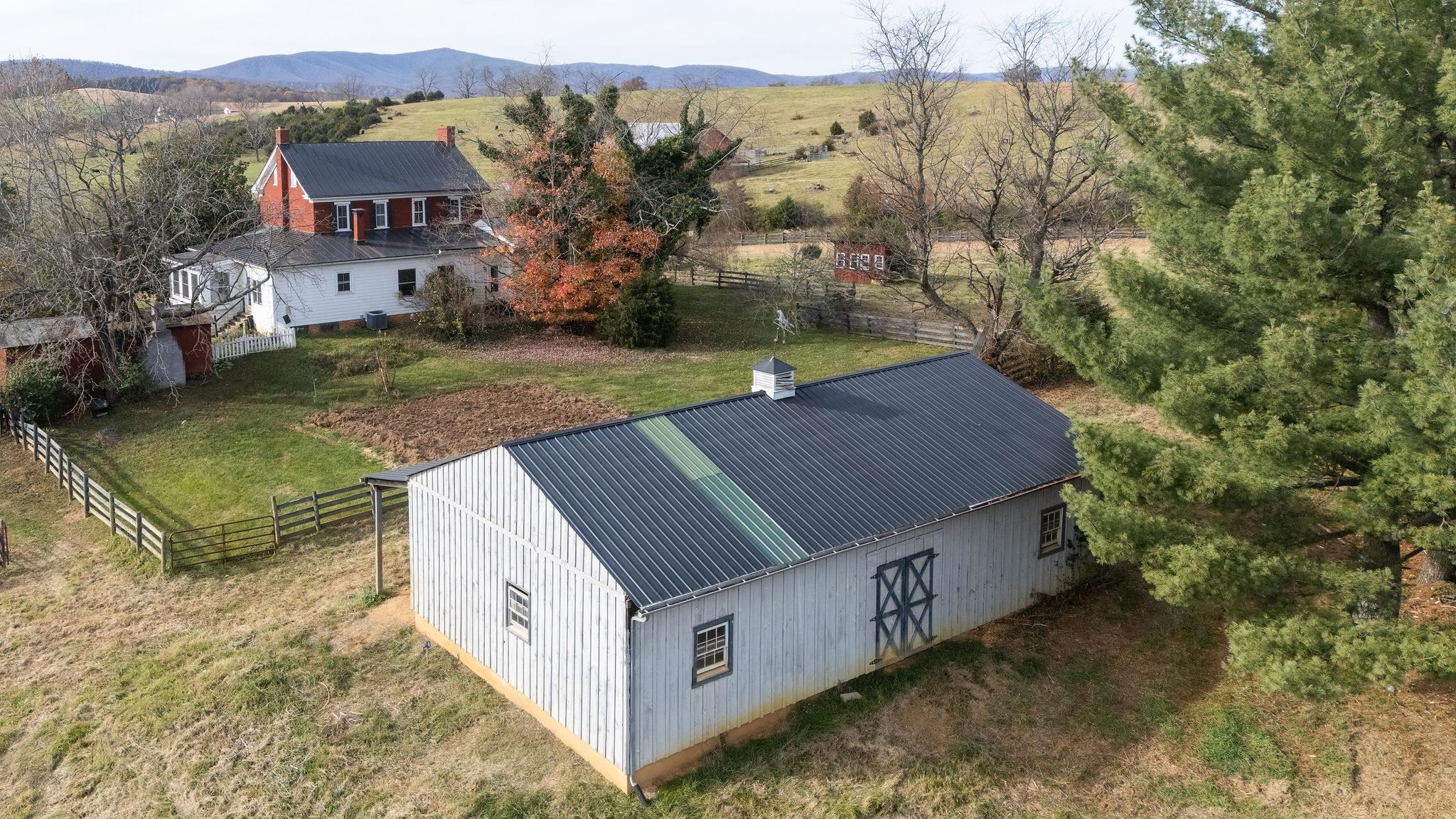 444 TRINITY POINT RD